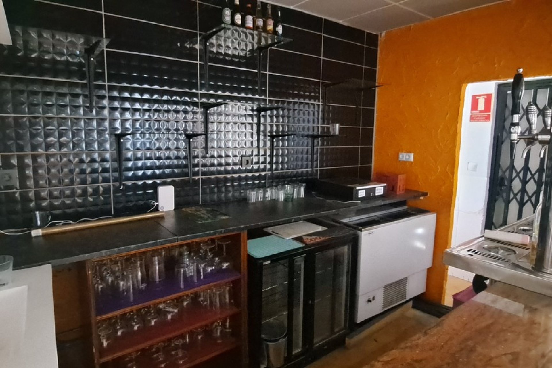 Resale - Commercial Unit -
Los Dolses