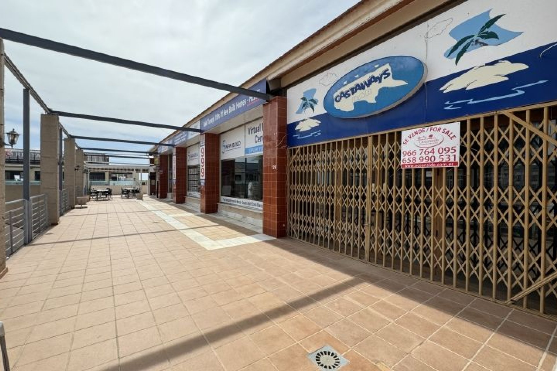 Resale - Commercial Unit -
Orihuela Costa
