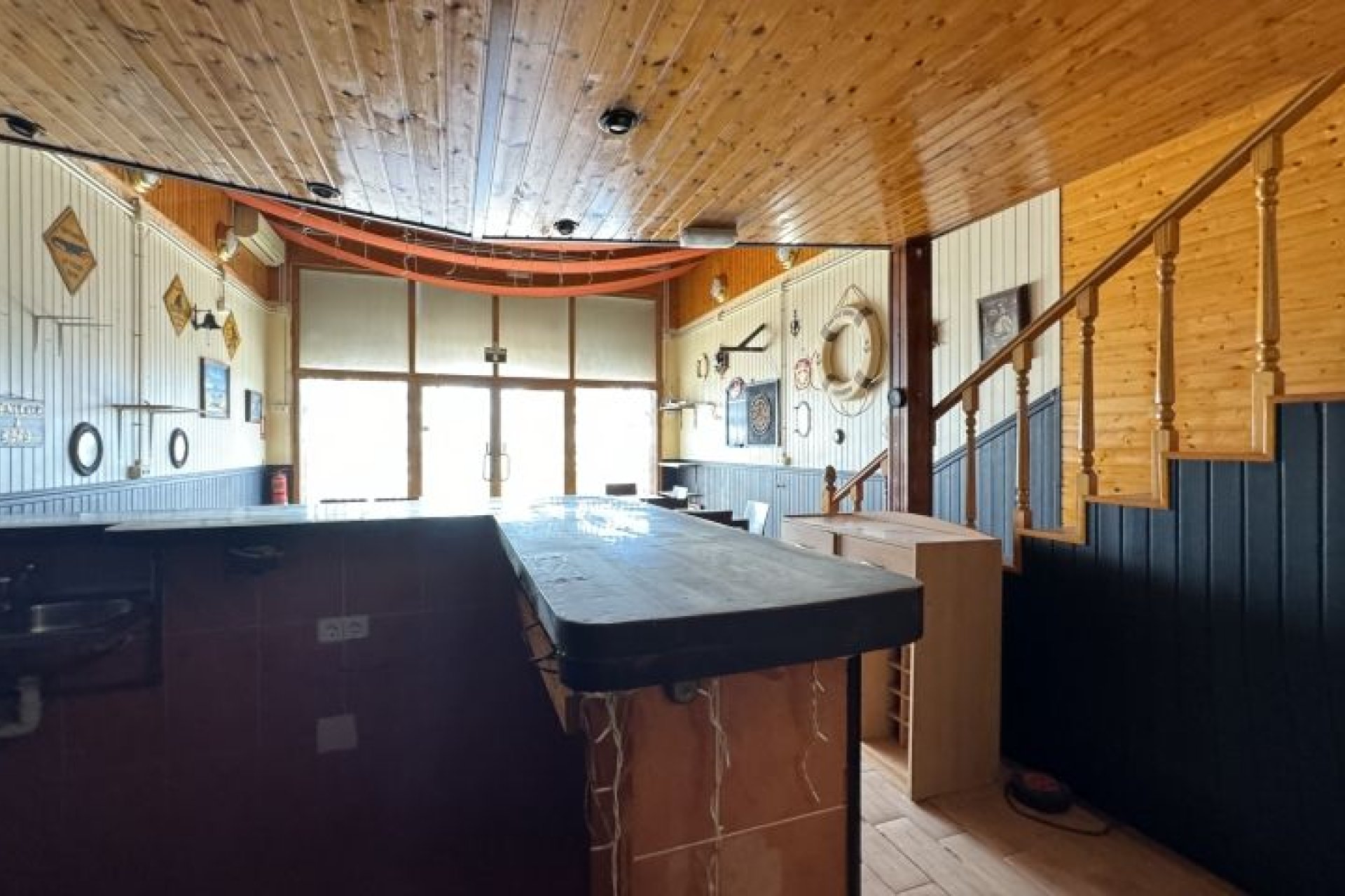 Resale - Commercial Unit -
Orihuela Costa