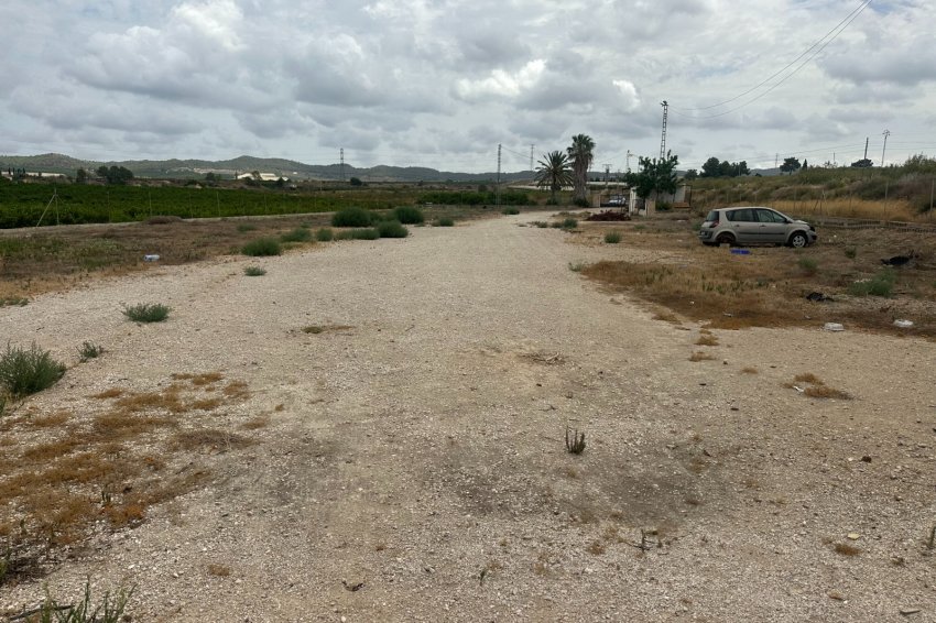 Resale - Commercial Unit -
Torremendo