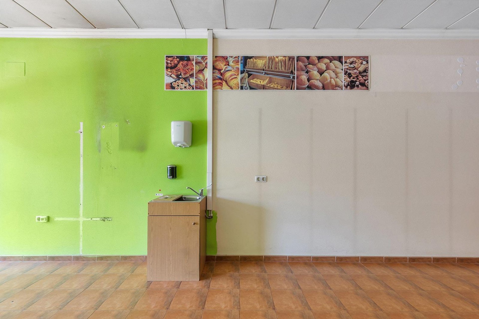 Resale - Commercial Unit -
Torrevieja - Center