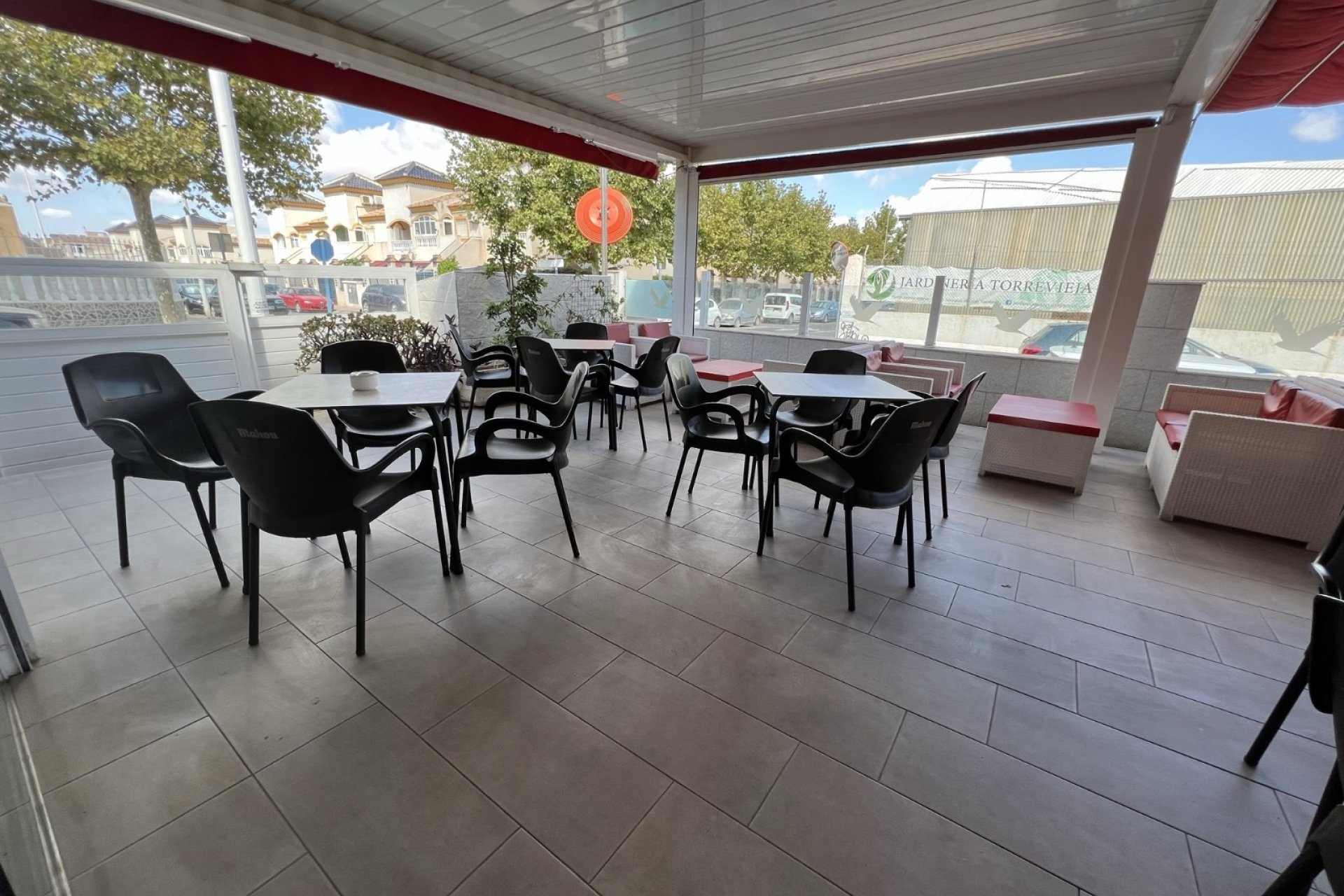 Resale - Commercial Unit -
Torrevieja - Costa Blanca Sur