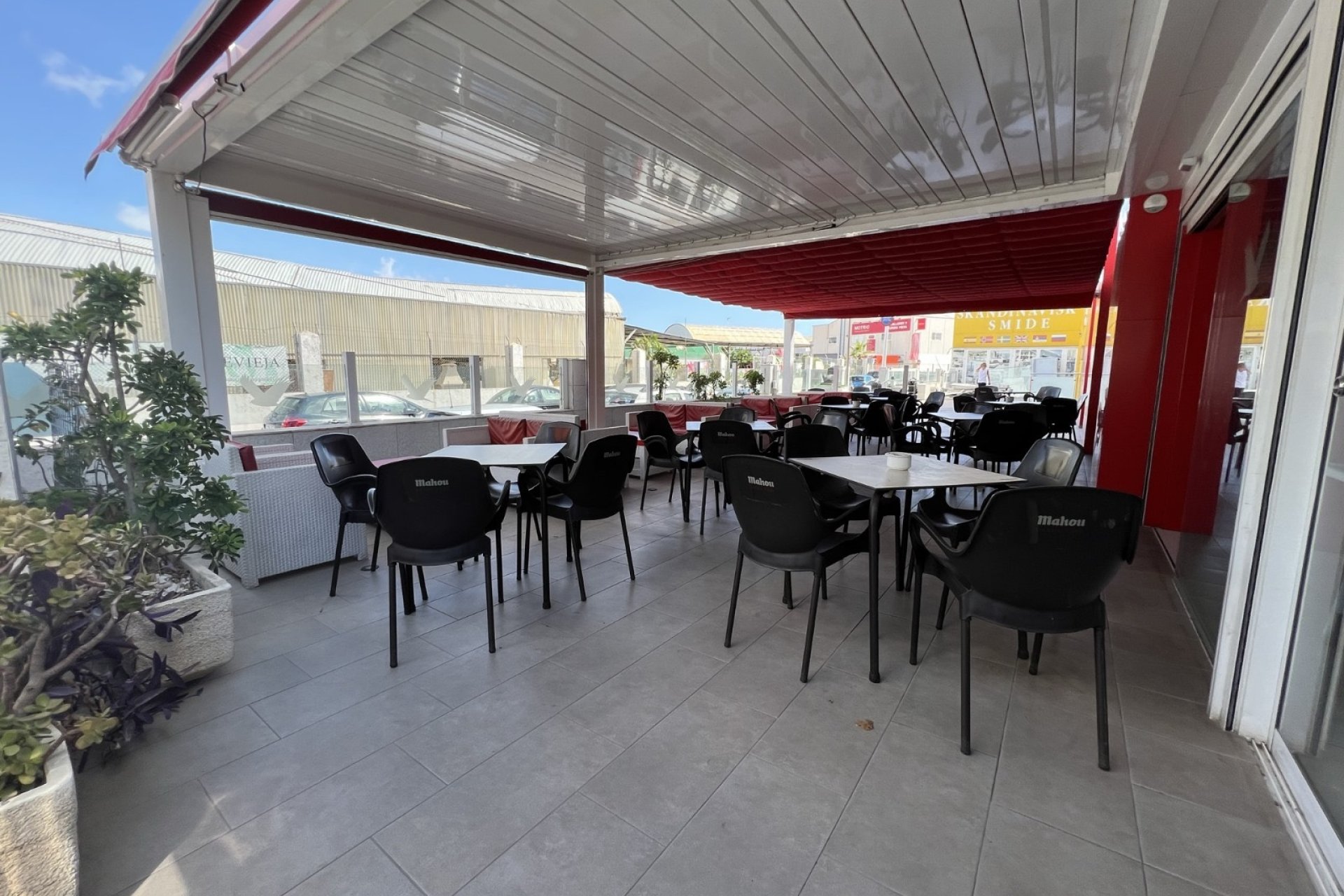 Resale - Commercial Unit -
Torrevieja - Costa Blanca Sur