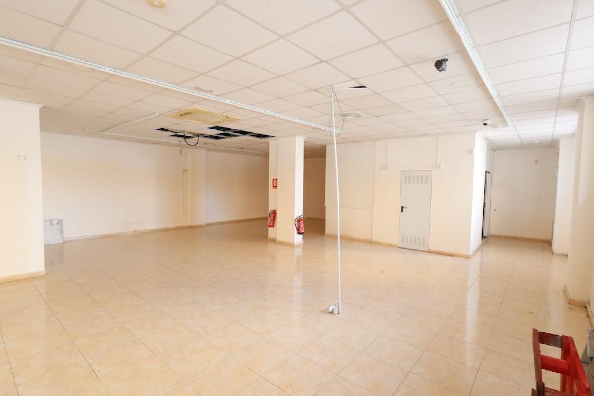 Resale - Commercial Unit -
Torrevieja - Estacion de autobuses