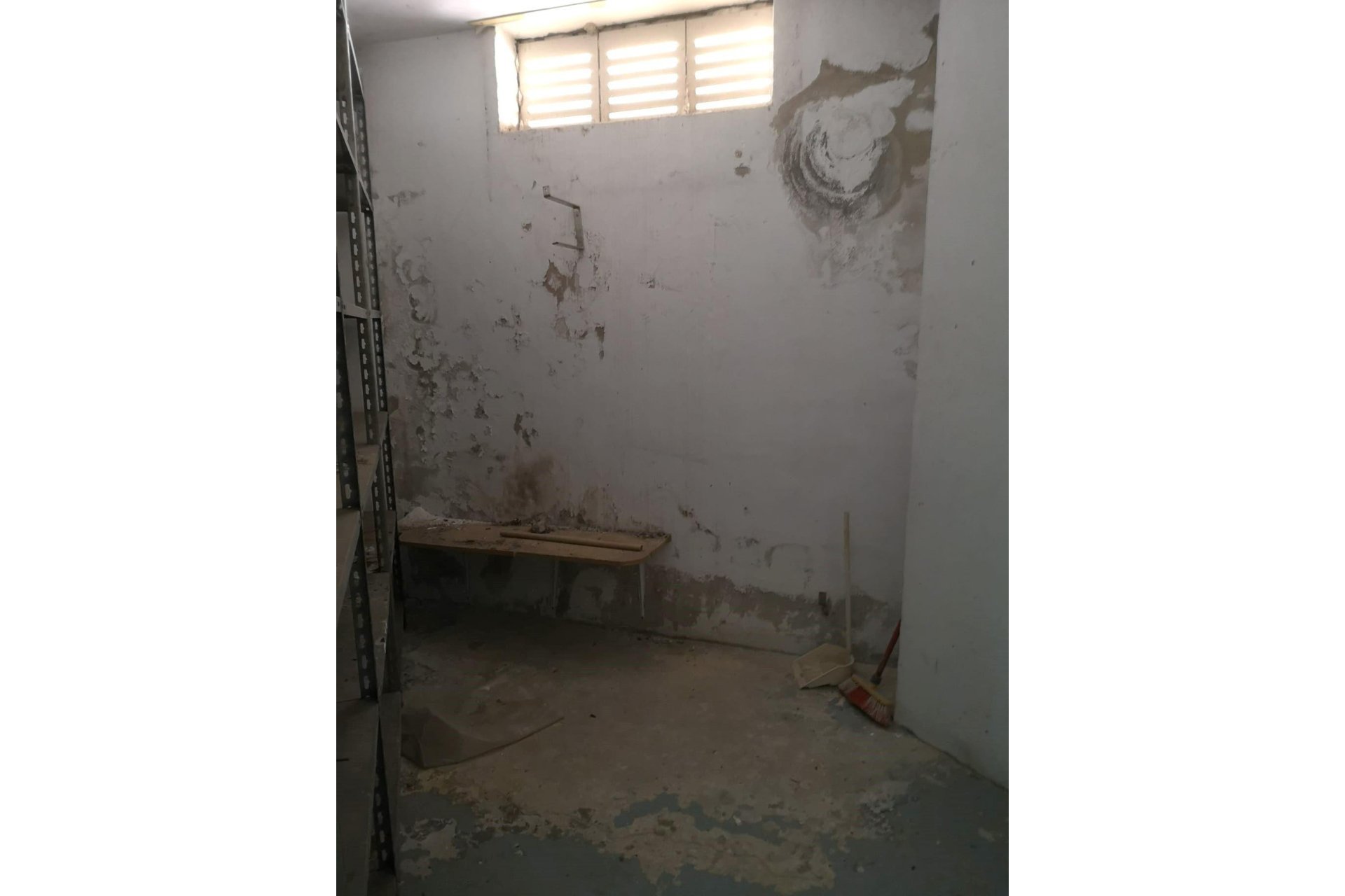 Resale - Commercial Unit -
Torrevieja - Estacion de autobuses