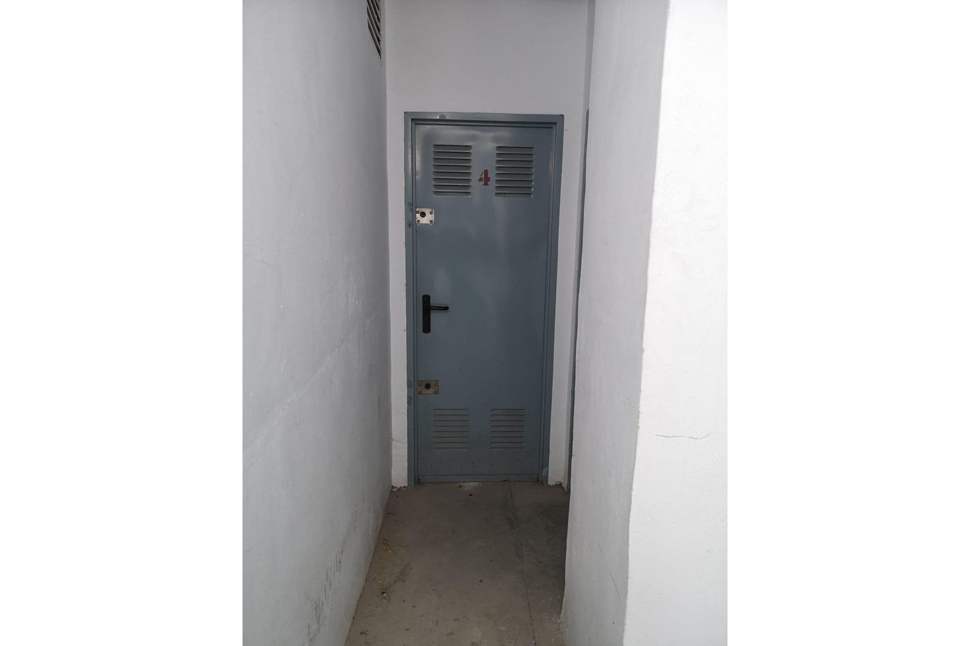 Resale - Commercial Unit -
Torrevieja - Estacion de autobuses