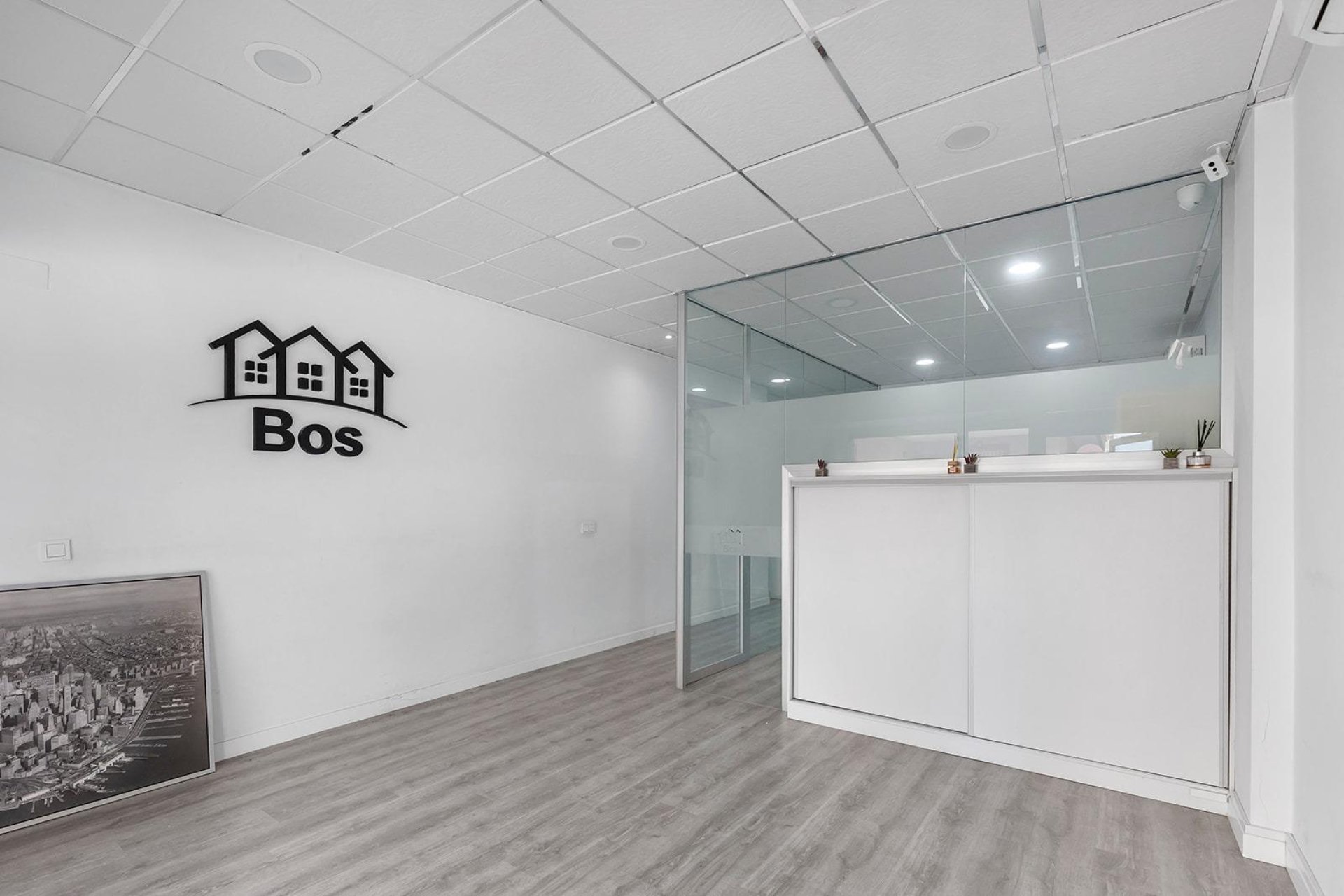 Resale - Commercial Unit -
Torrevieja - La Mata