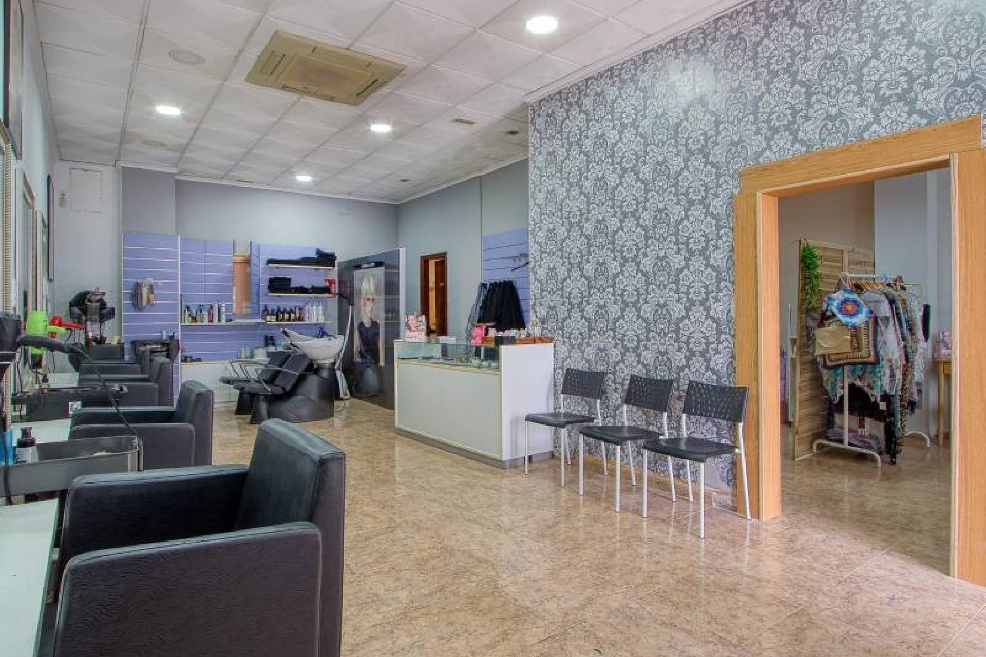 Resale - Commercial Unit -
Torrevieja - La Mata