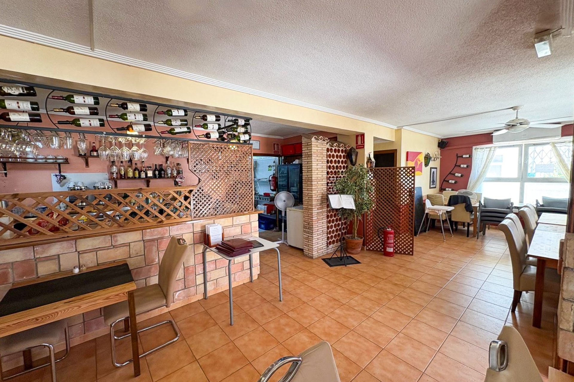 Resale - Commercial Unit -
Torrevieja - La Veleta