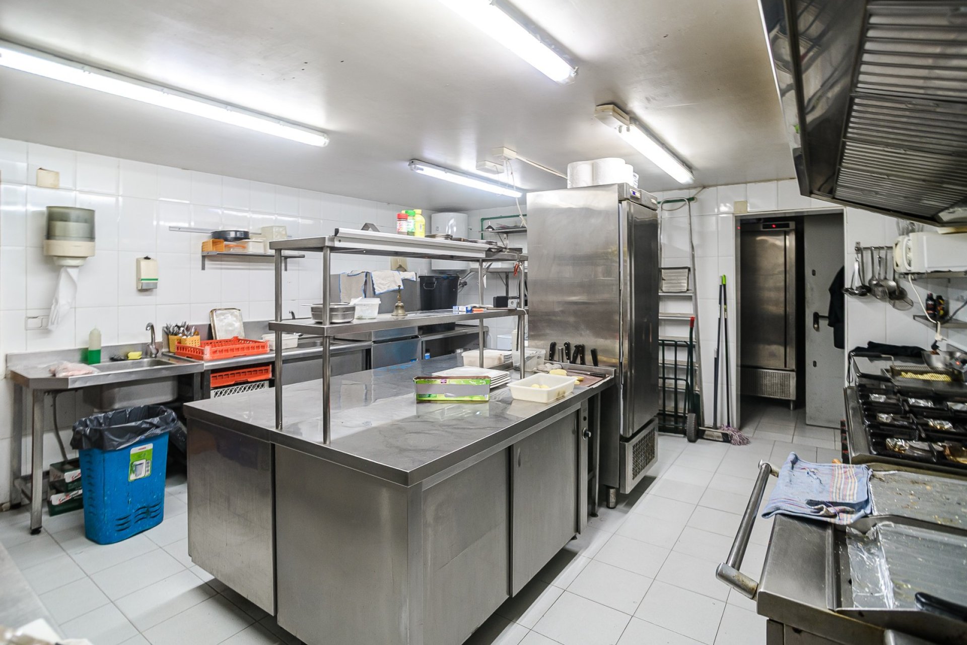 Resale - Commercial Unit -
Torrevieja - La Veleta