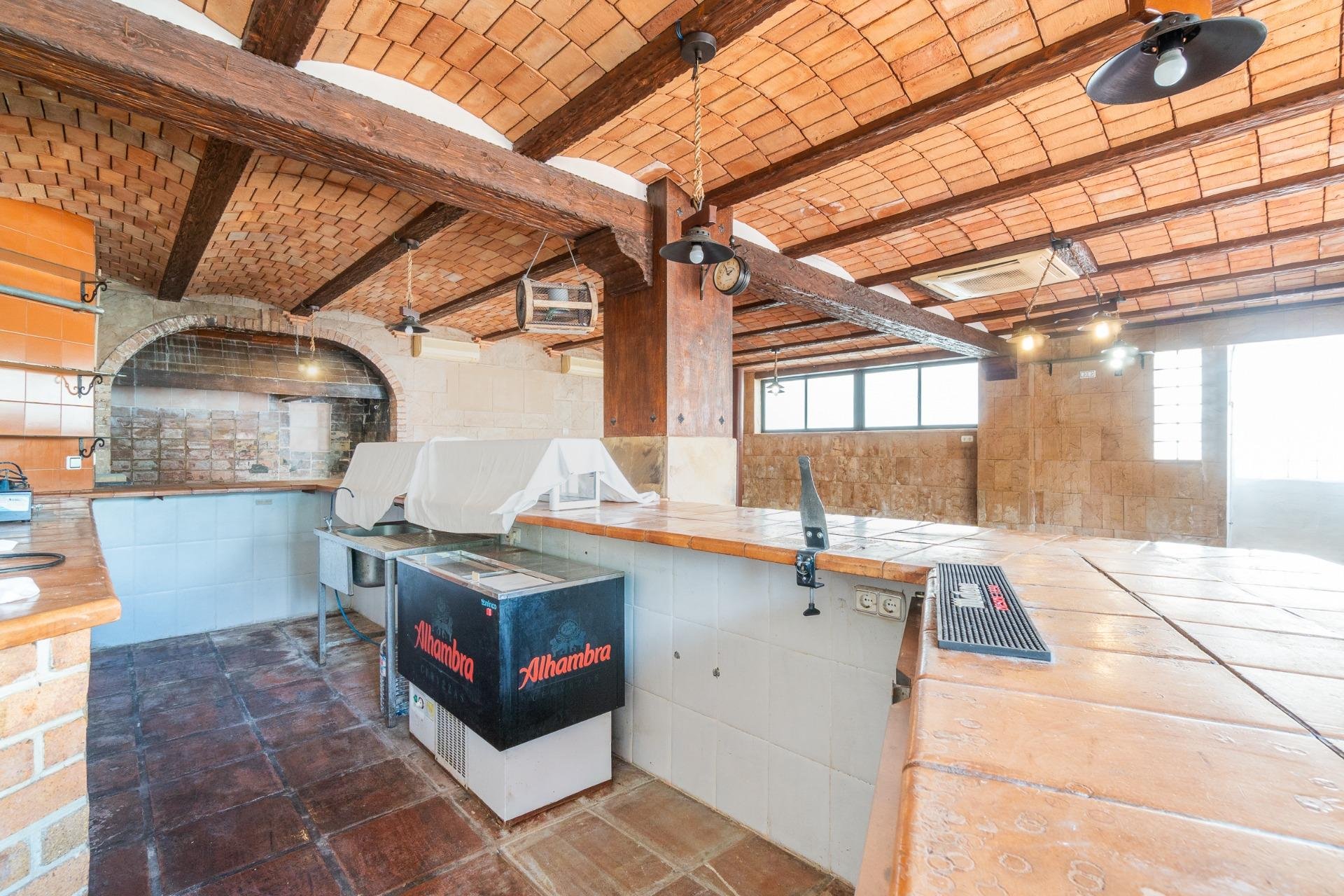 Resale - Commercial Unit -
Torrevieja - Los Altos