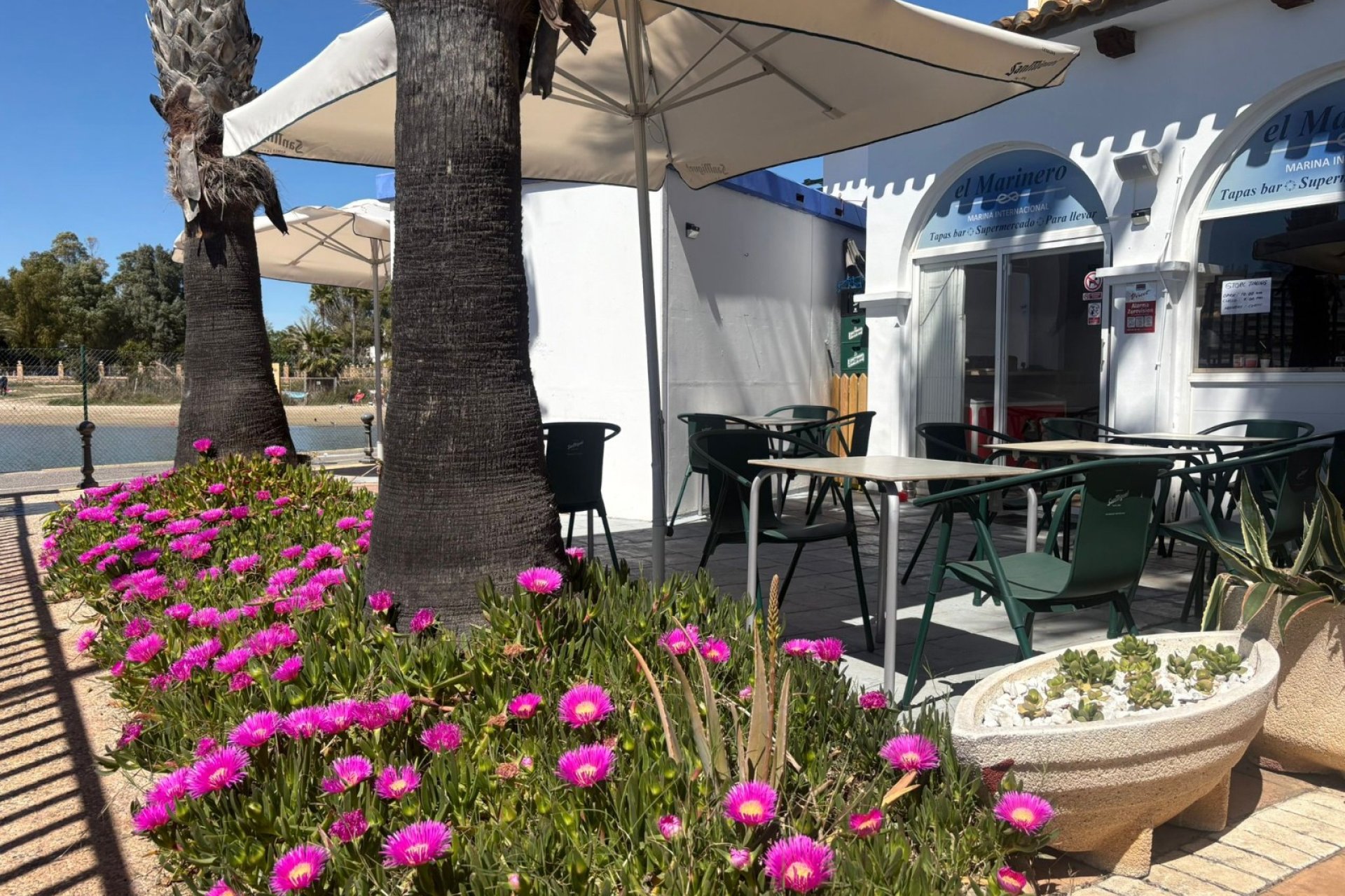 Resale - Commercial Unit -
Torrevieja - Puerto