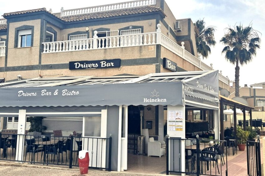 Resale - Commercial Unit -
Villamartin - Orihuela Costa