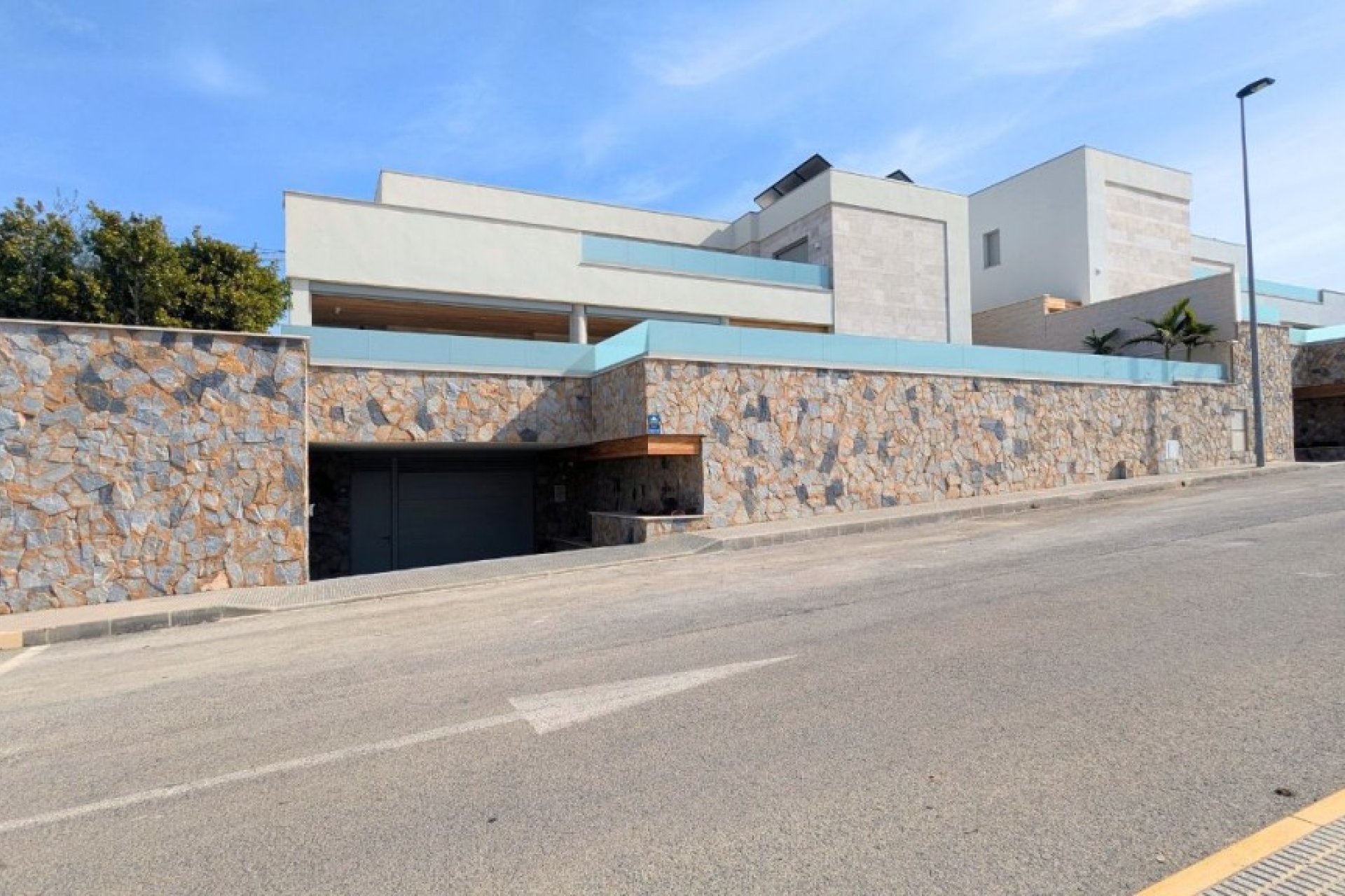 Resale - Detached villa -
Benijofar