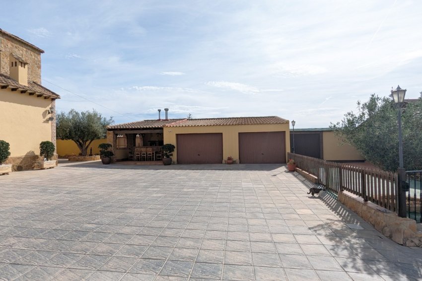 Resale - Detached villa -
Bigastro
