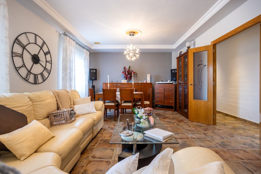 Resale - Detached villa -
Elche - La Hoya