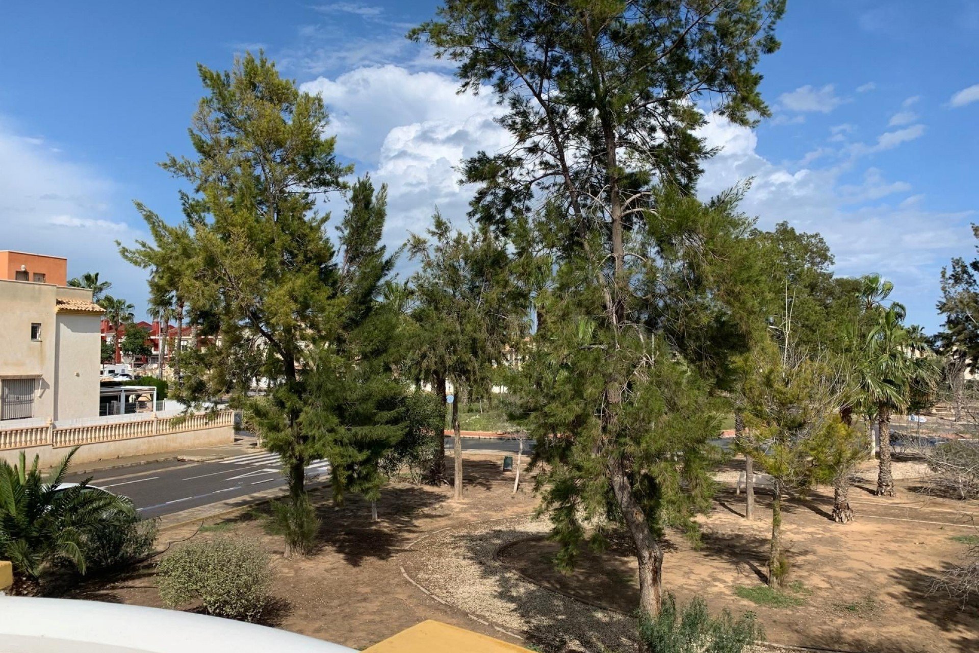 Resale - Detached villa -
Guardamar del Segura - El Raso