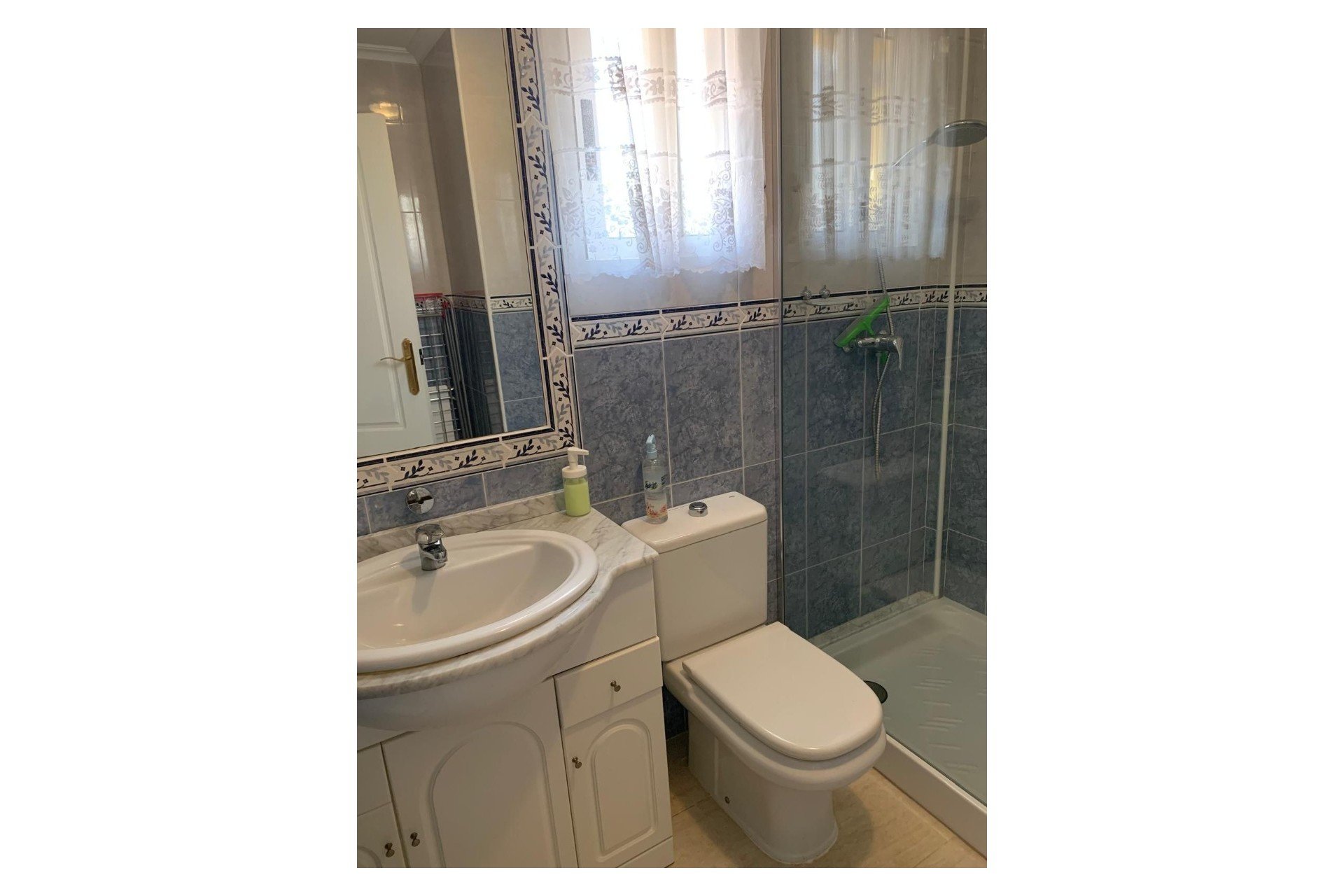 Resale - Detached villa -
Guardamar del Segura - El Raso