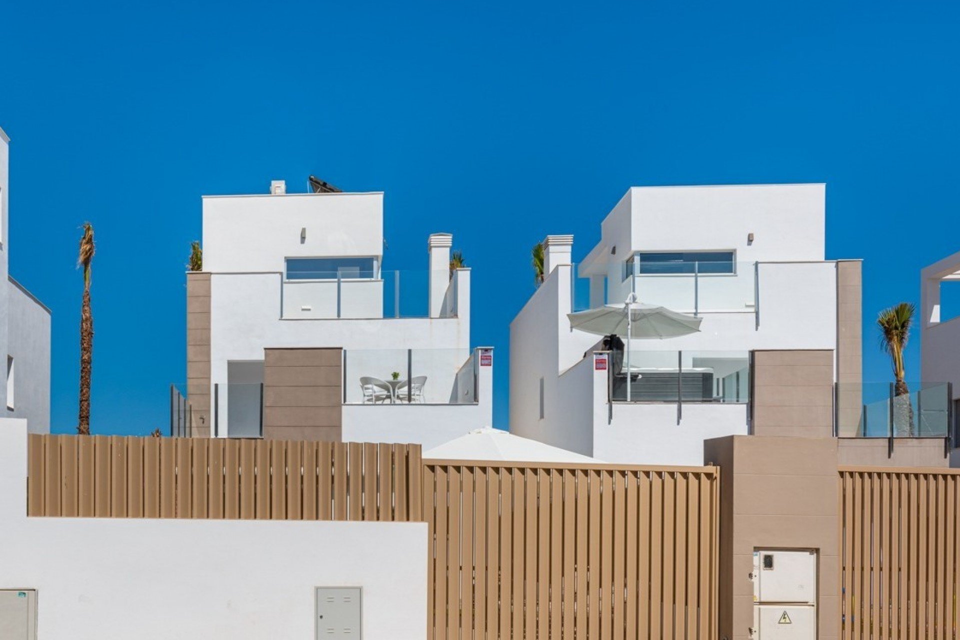 Resale - Detached villa -
Guardamar del Segura - El Raso