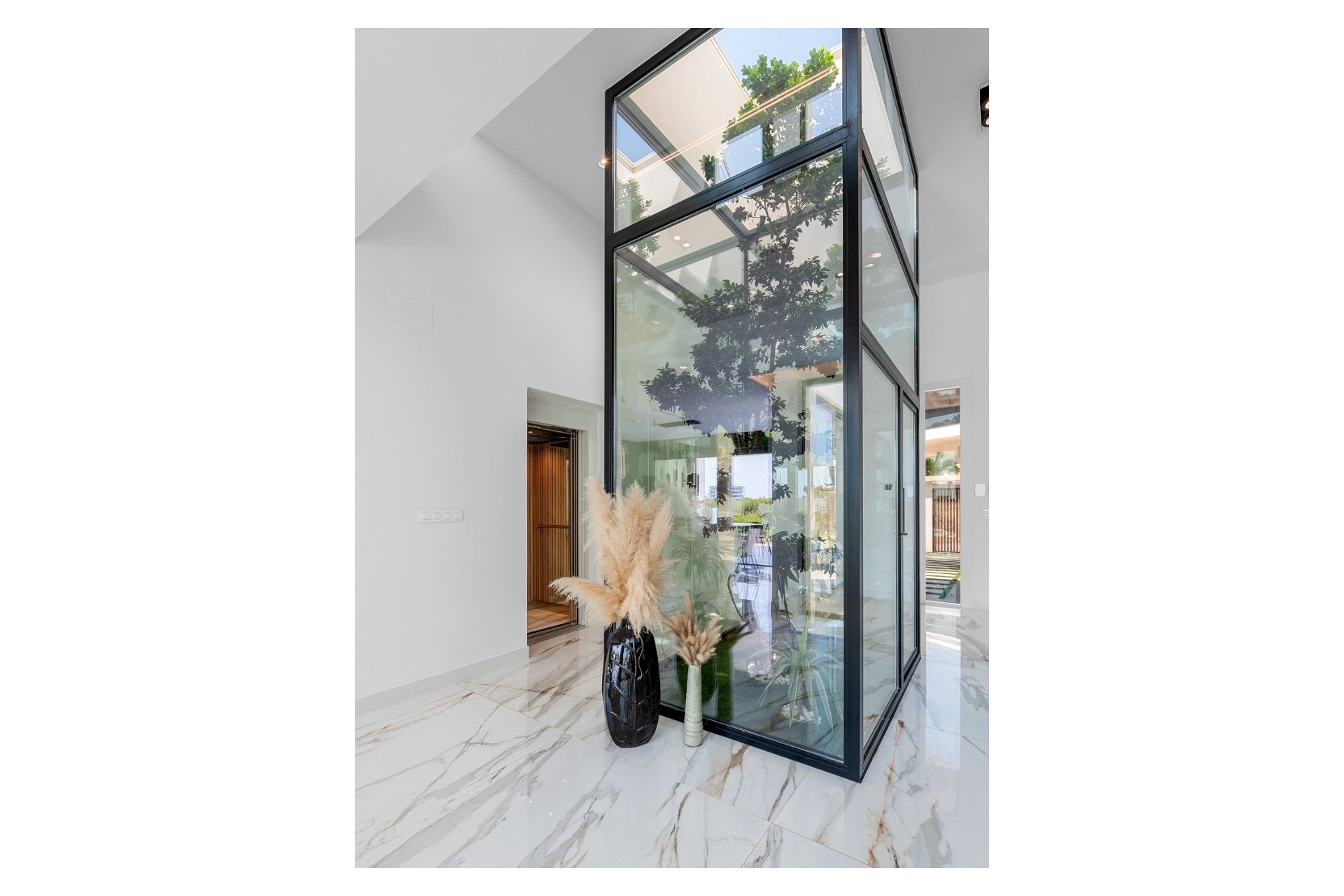 Resale - Detached villa -
Las Colinas Golf