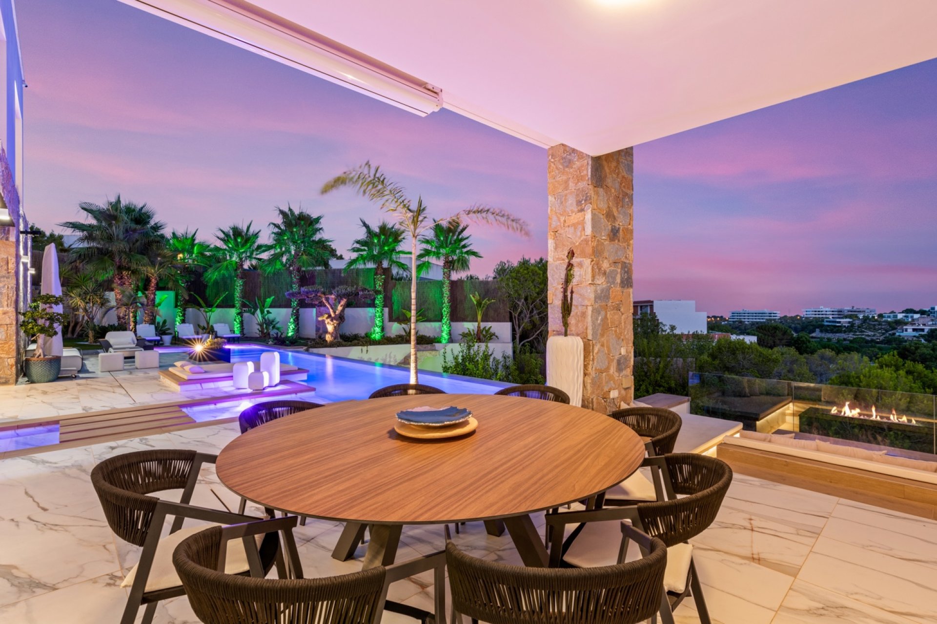 Resale - Detached villa -
Las Colinas Golf