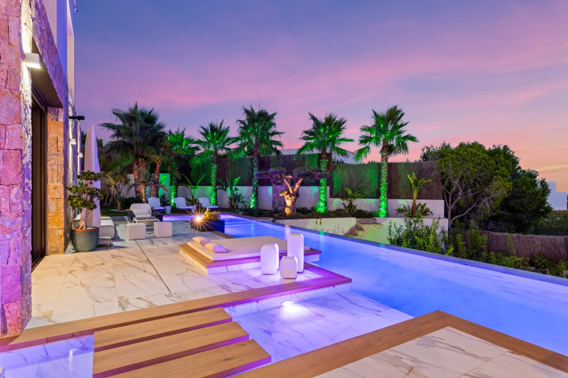 Resale - Detached villa -
Las Colinas Golf