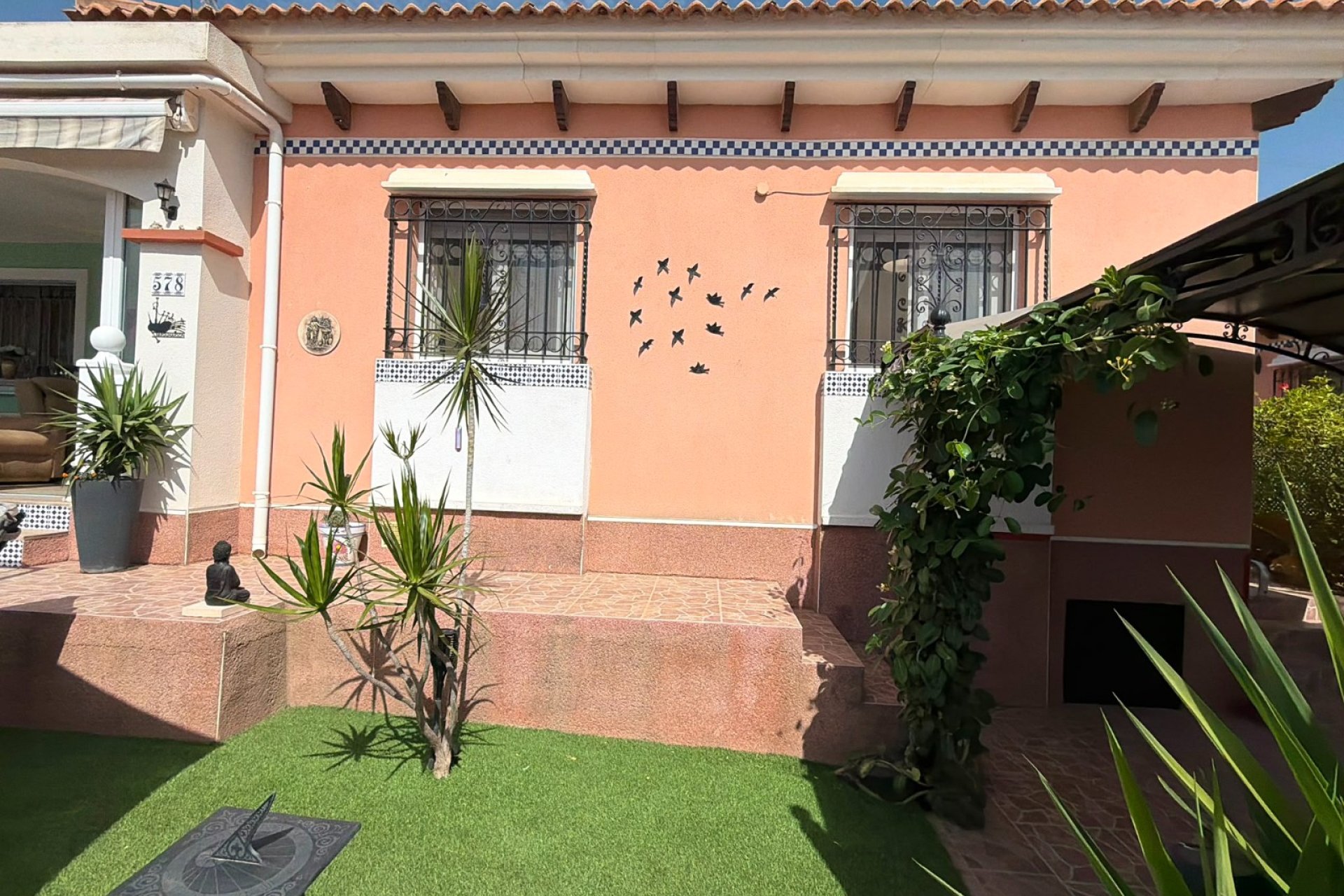 Resale - Detached villa -
Los Montesinos - La Herrada