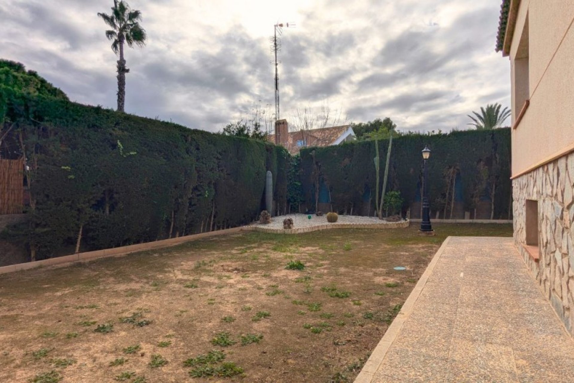 Resale - Detached villa -
Mil Palmeras