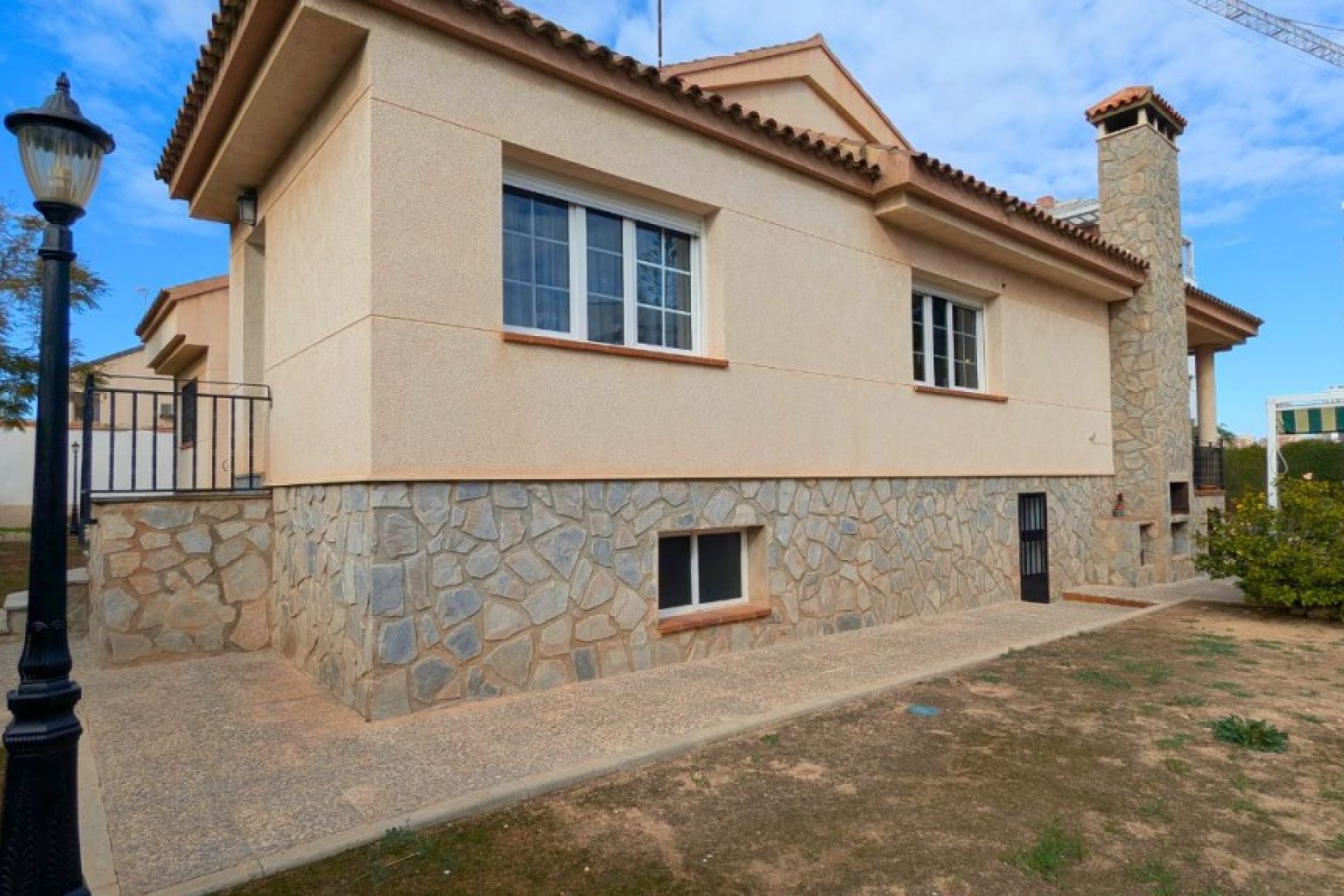 Resale - Detached villa -
Mil Palmeras