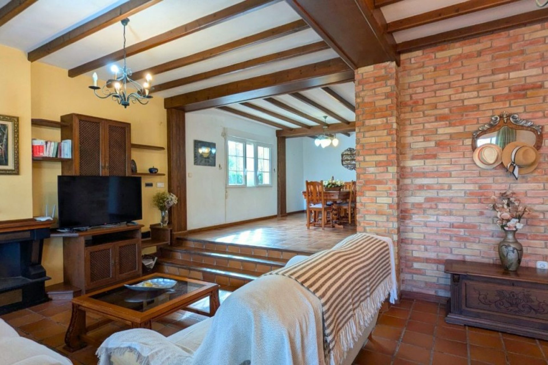 Resale - Detached villa -
Mil Palmeras