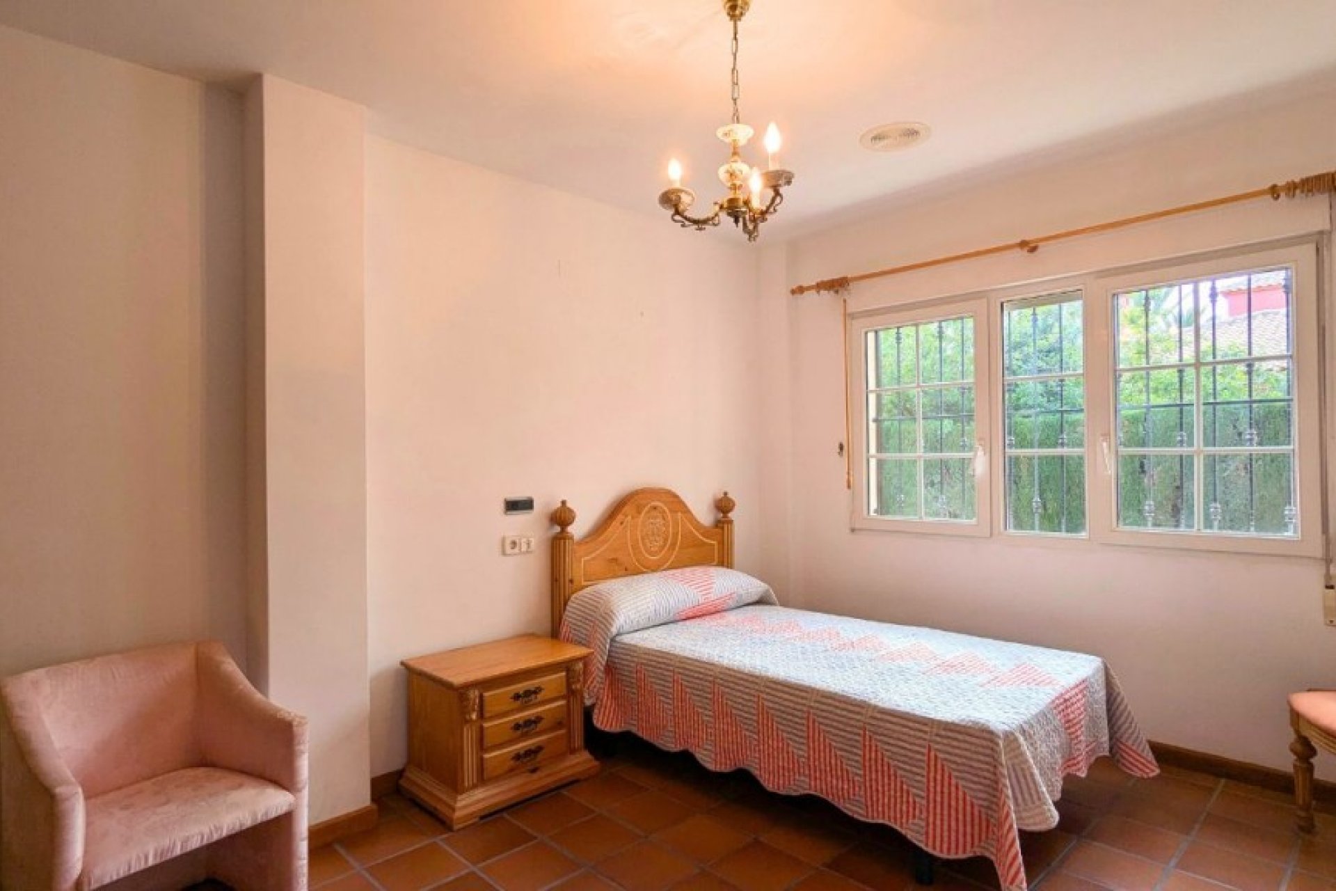 Resale - Detached villa -
Mil Palmeras