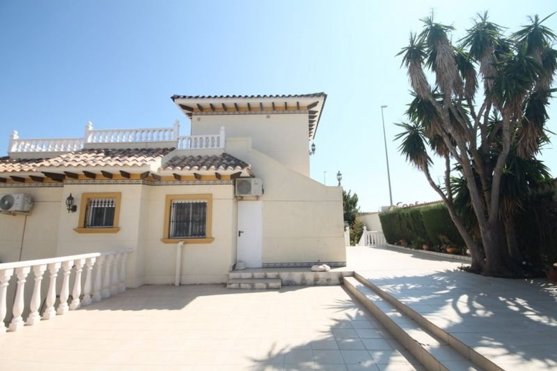 Resale - Detached villa -
Orihuela Costa - La Zenia