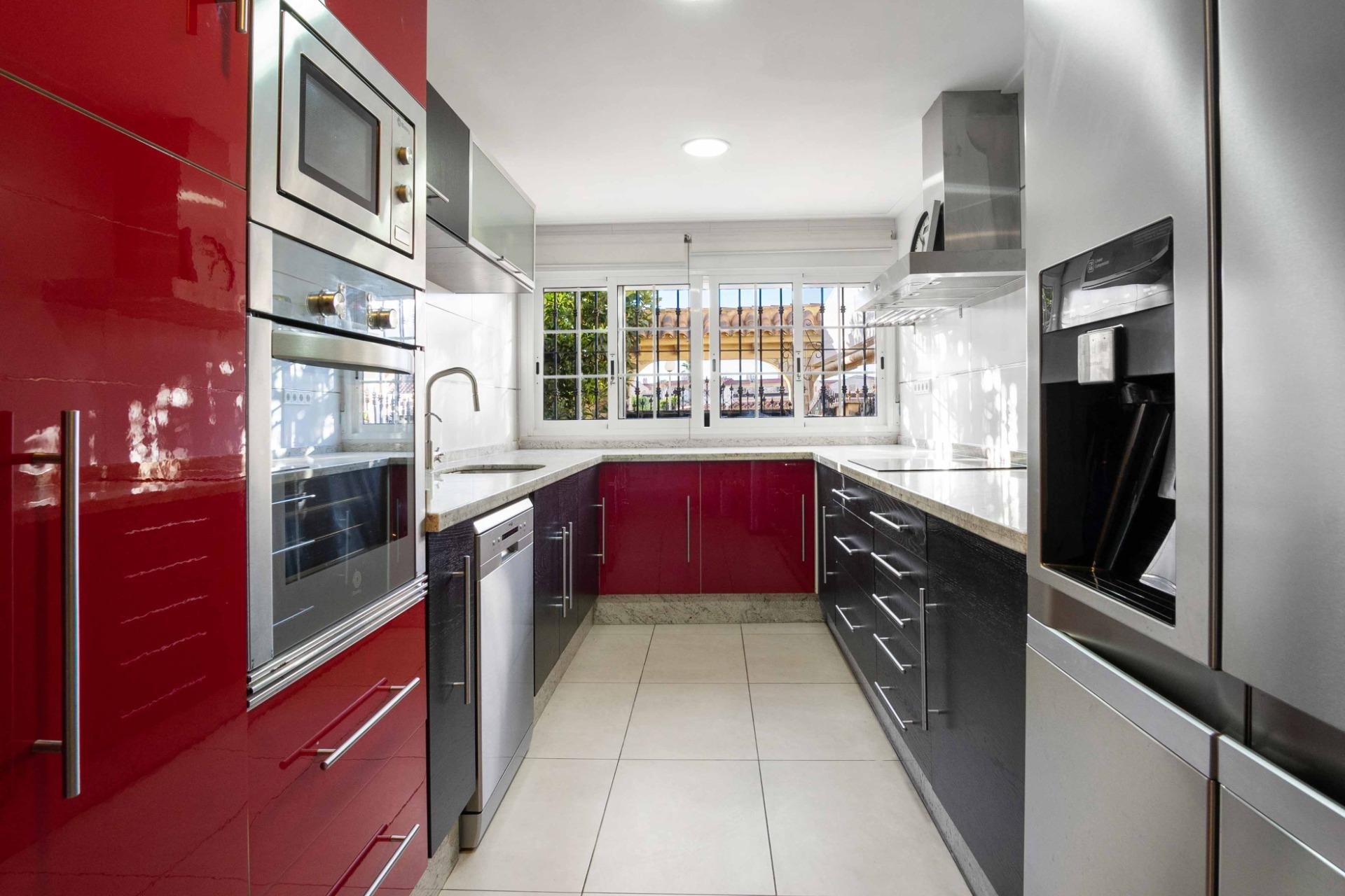 Resale - Detached villa -
Orihuela Costa - Los Almendros-La Florida