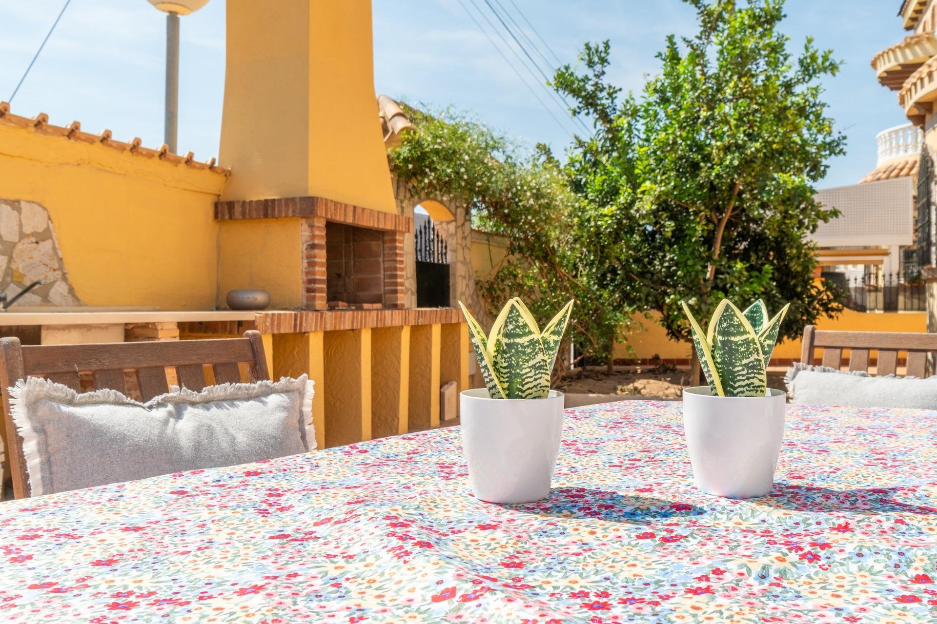 Resale - Detached villa -
Orihuela Costa - Los Almendros-La Florida