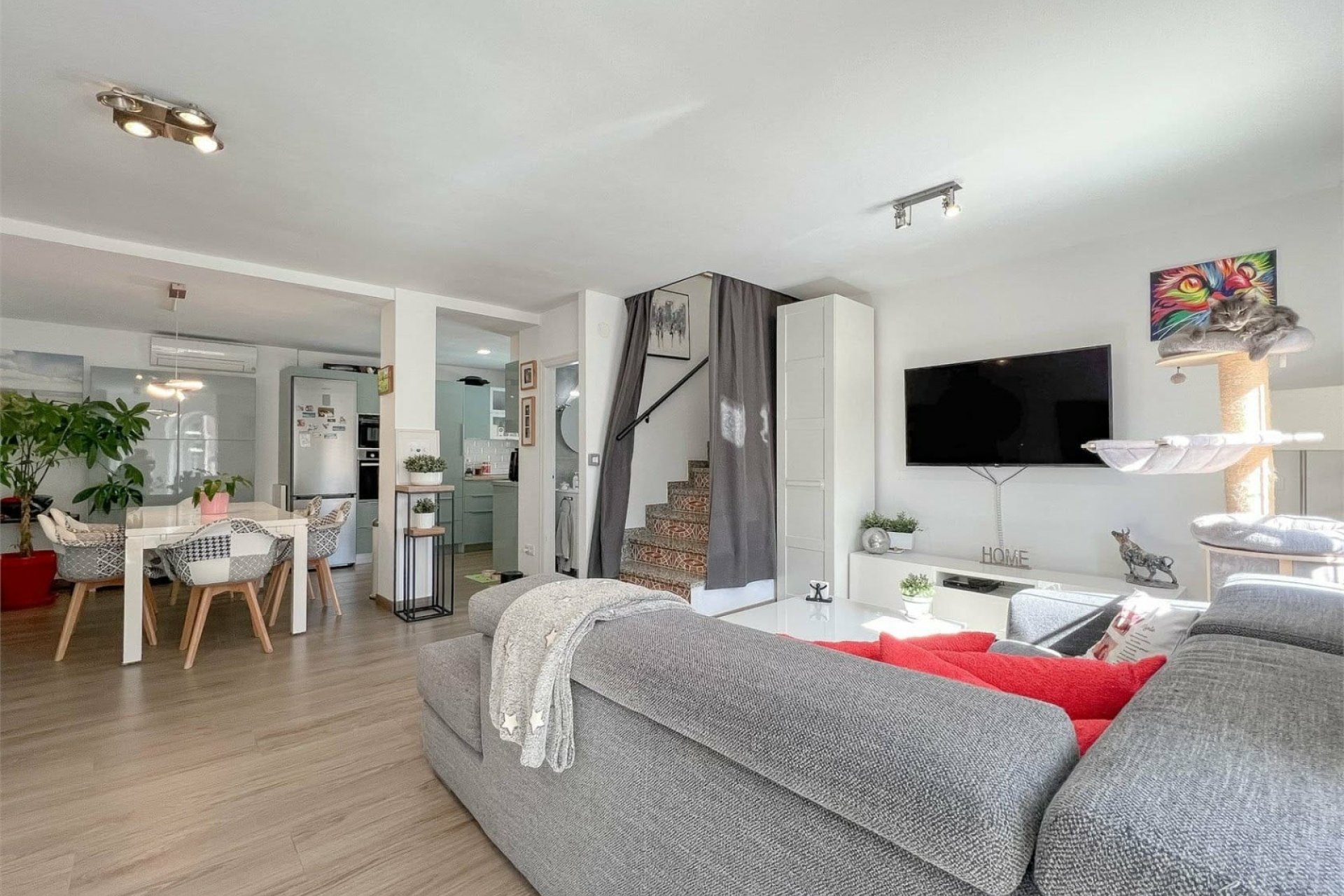 Resale - Detached villa -
Orihuela Costa - Villamartin