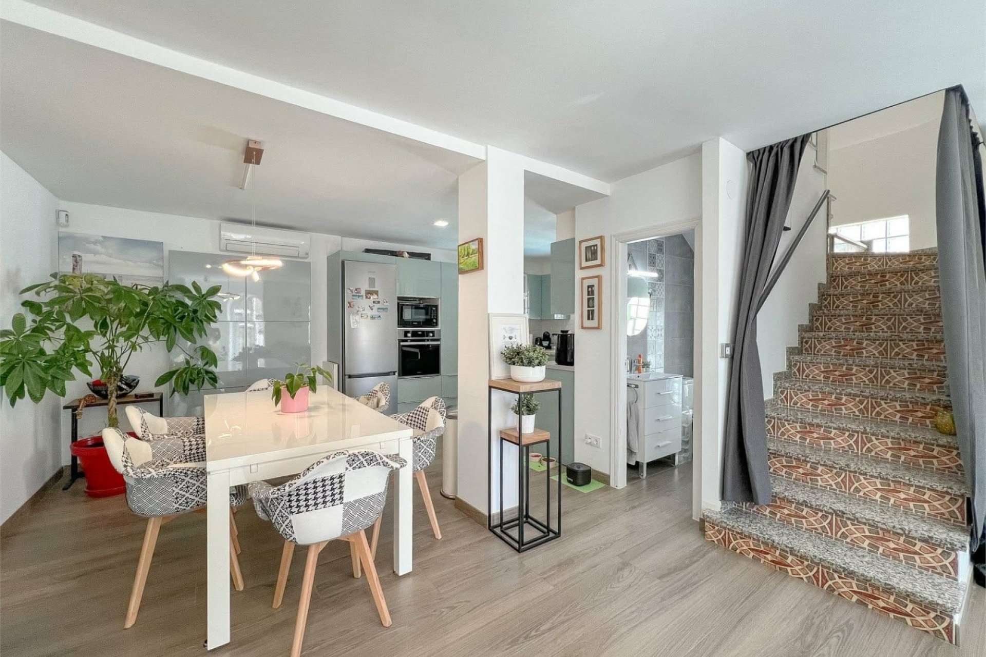 Resale - Detached villa -
Orihuela Costa - Villamartin