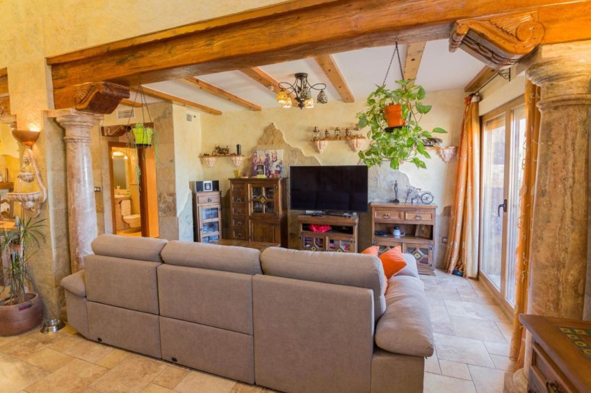 Resale - Detached villa -
Redován