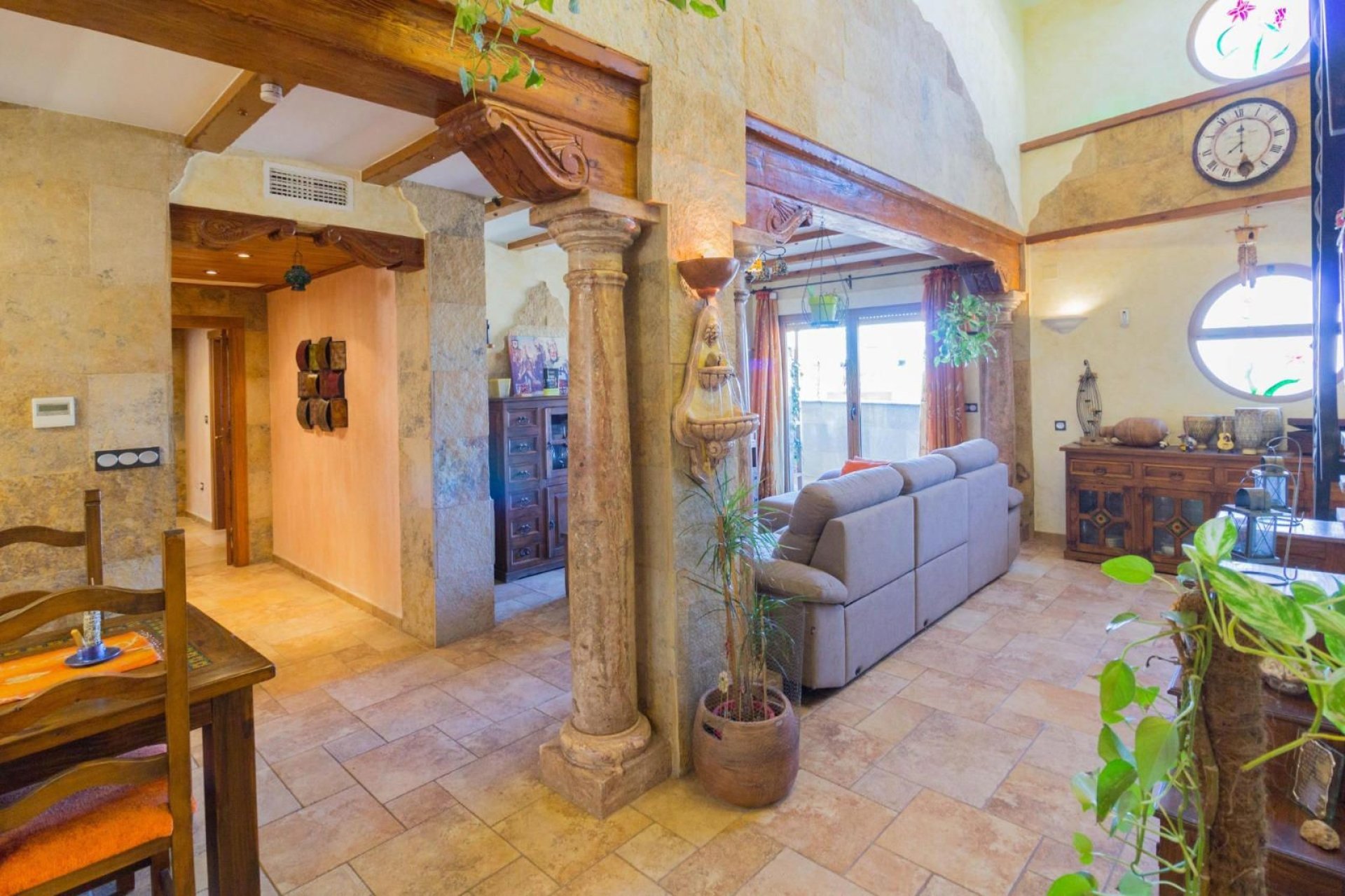 Resale - Detached villa -
Redován