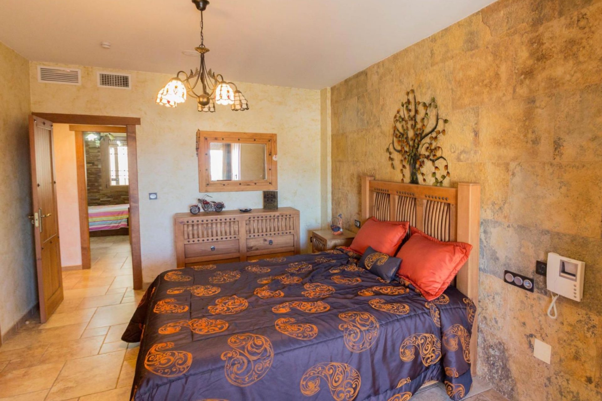 Resale - Detached villa -
Redován