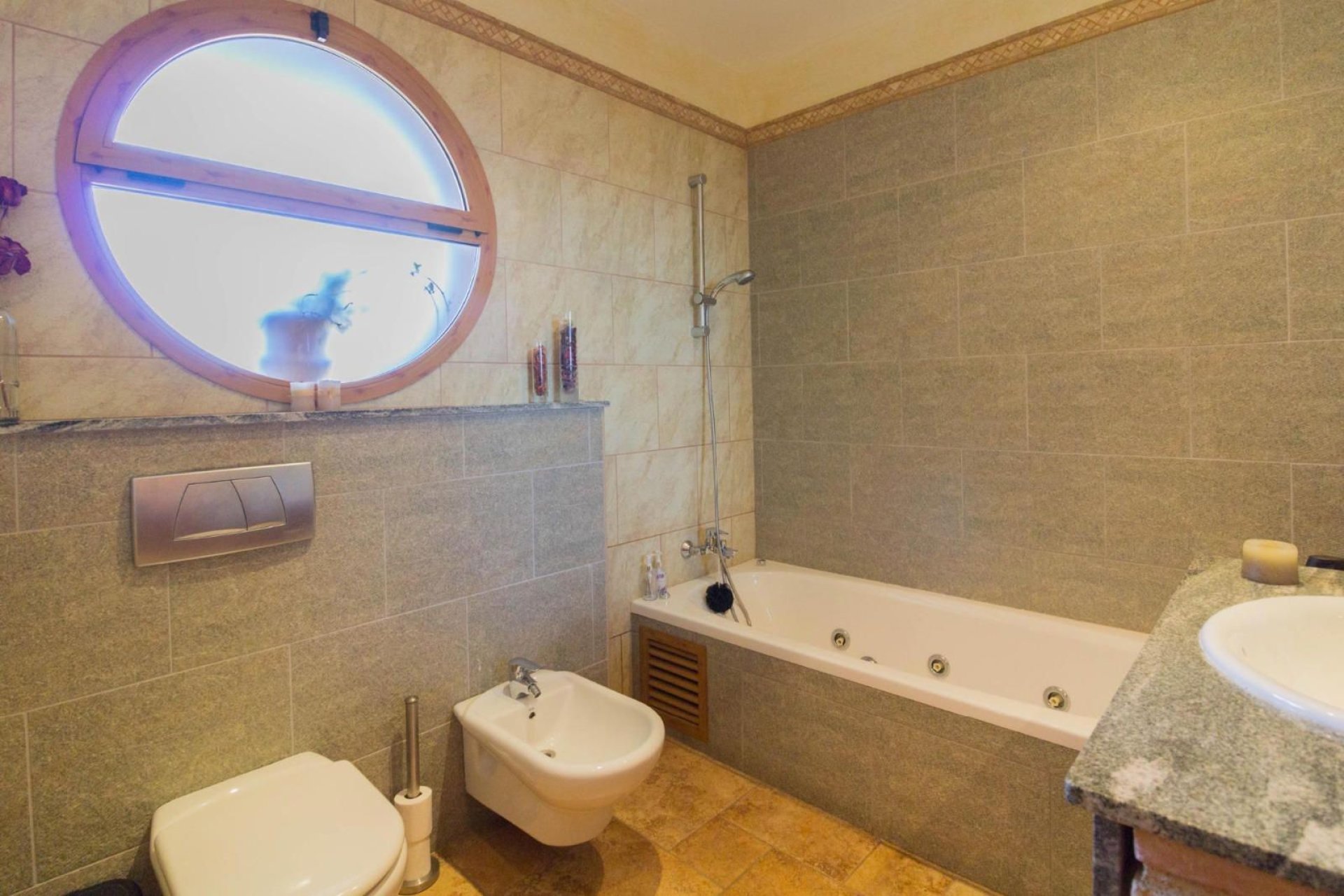 Resale - Detached villa -
Redován