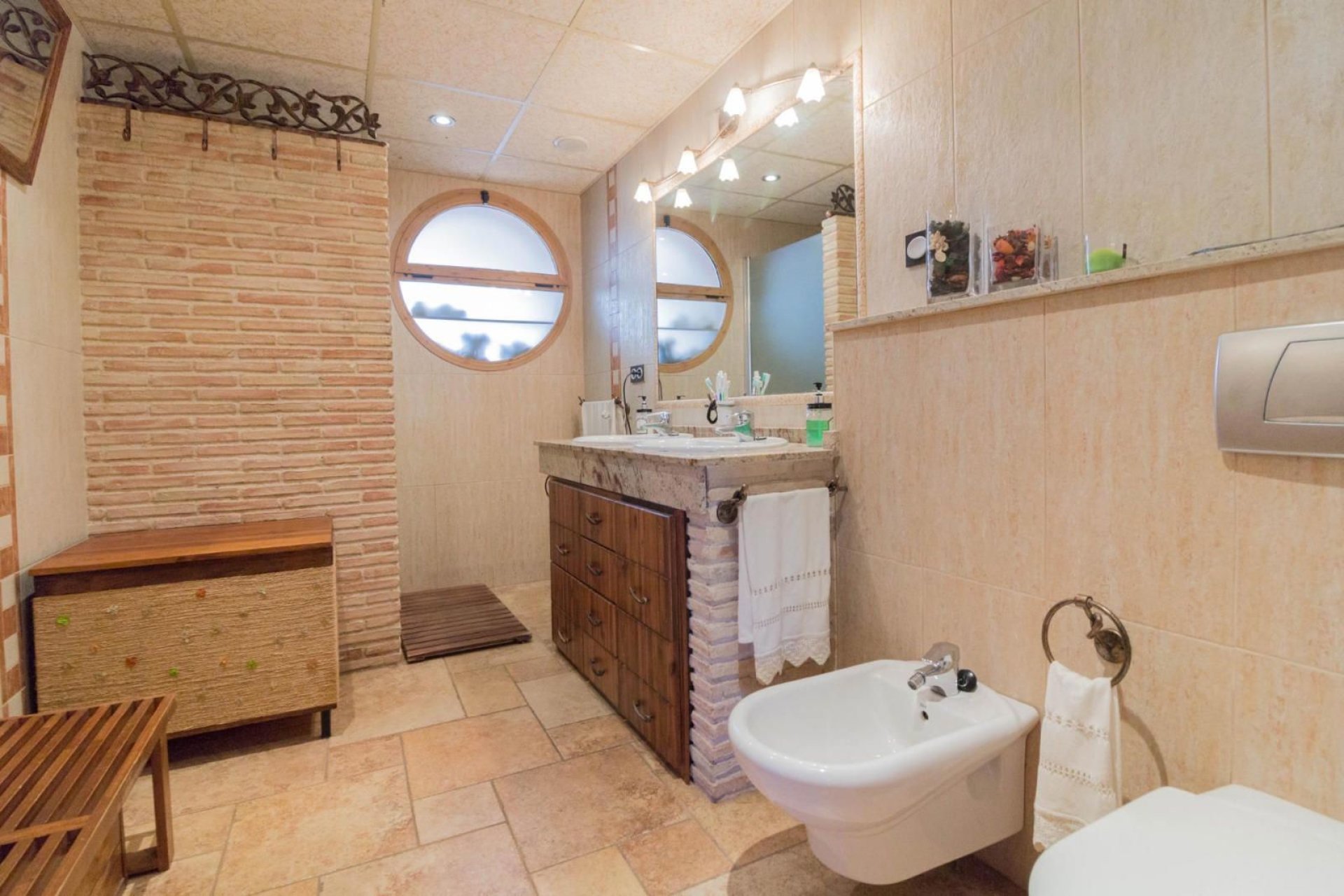 Resale - Detached villa -
Redován