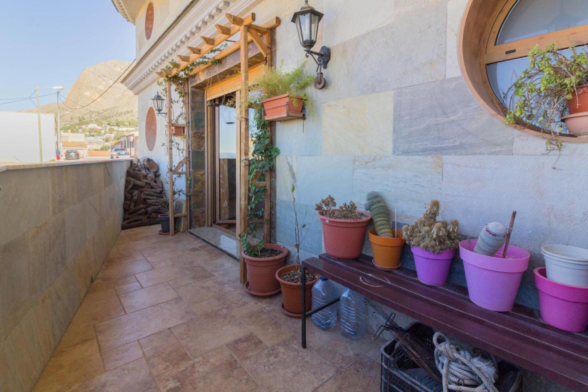 Resale - Detached villa -
Redován