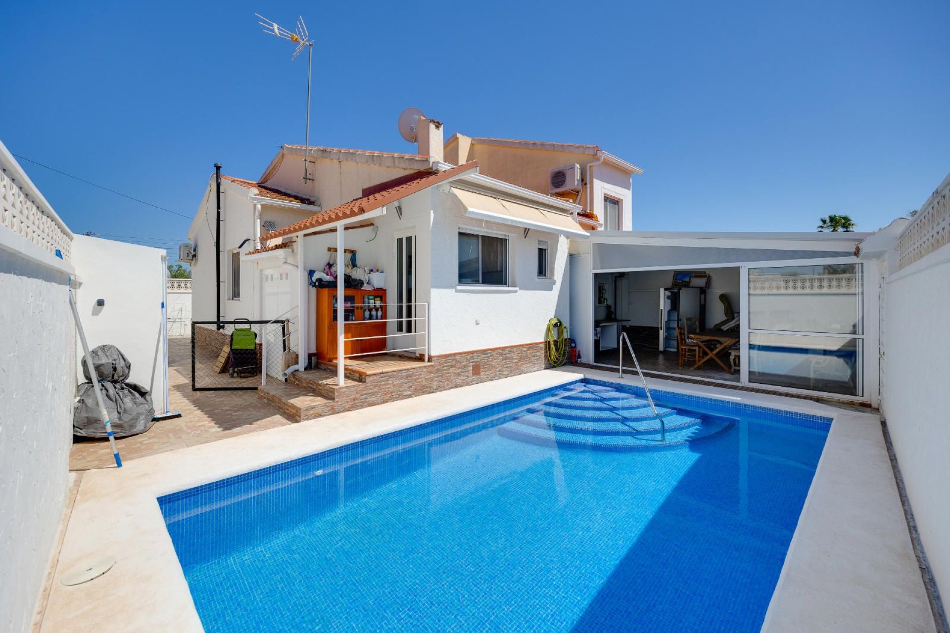 Resale - Detached villa -
San Fulgencio - La Marina