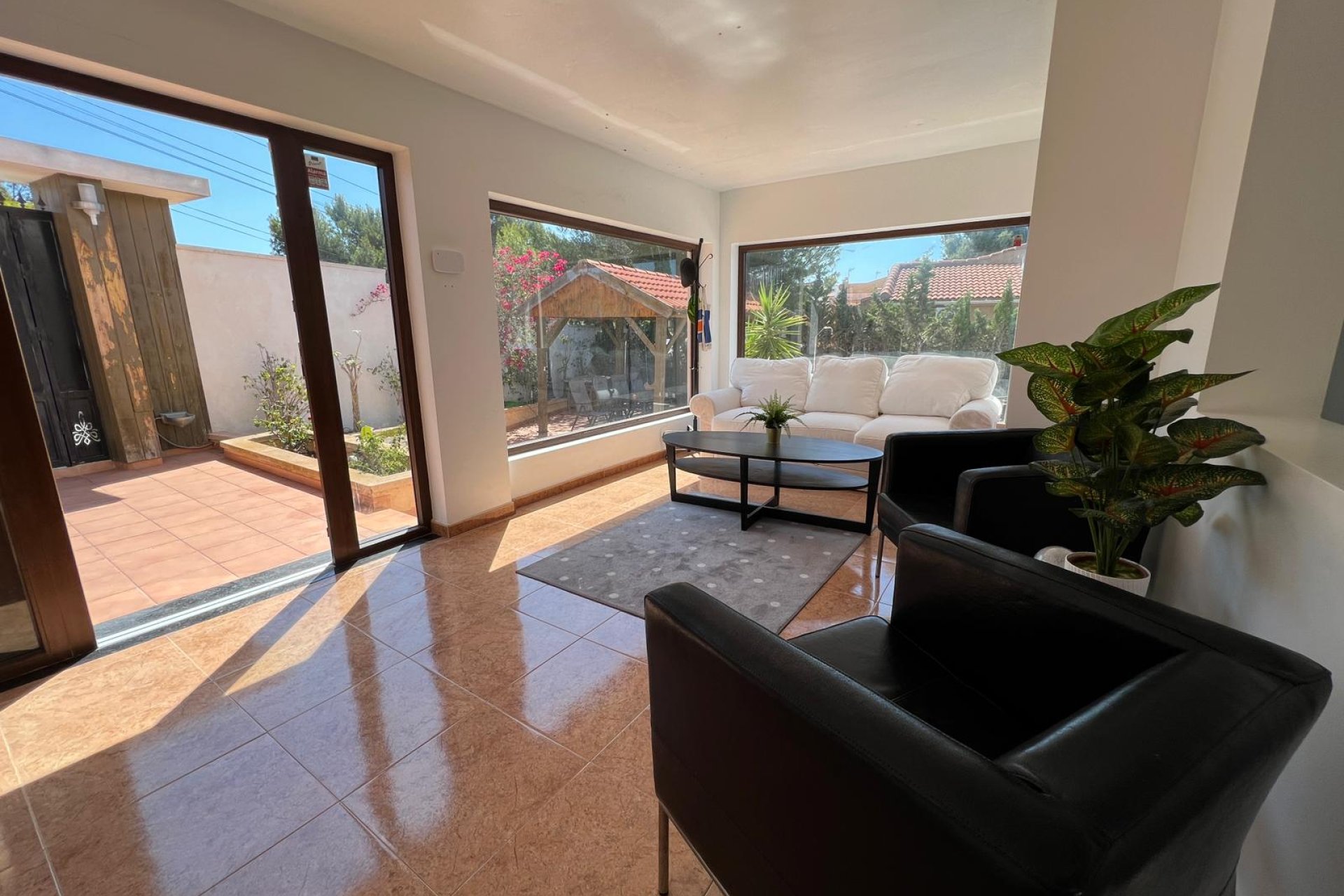 Resale - Detached villa -
Torrevieja - Costa Blanca Sur
