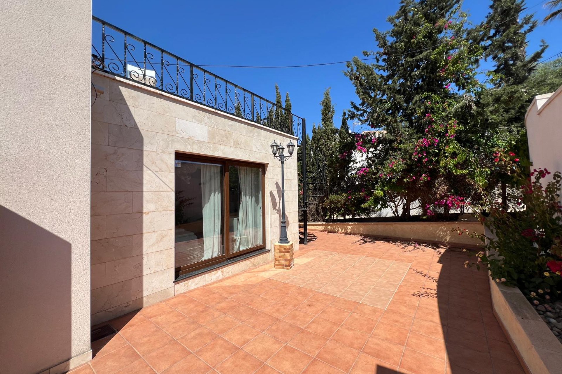 Resale - Detached villa -
Torrevieja - Costa Blanca Sur