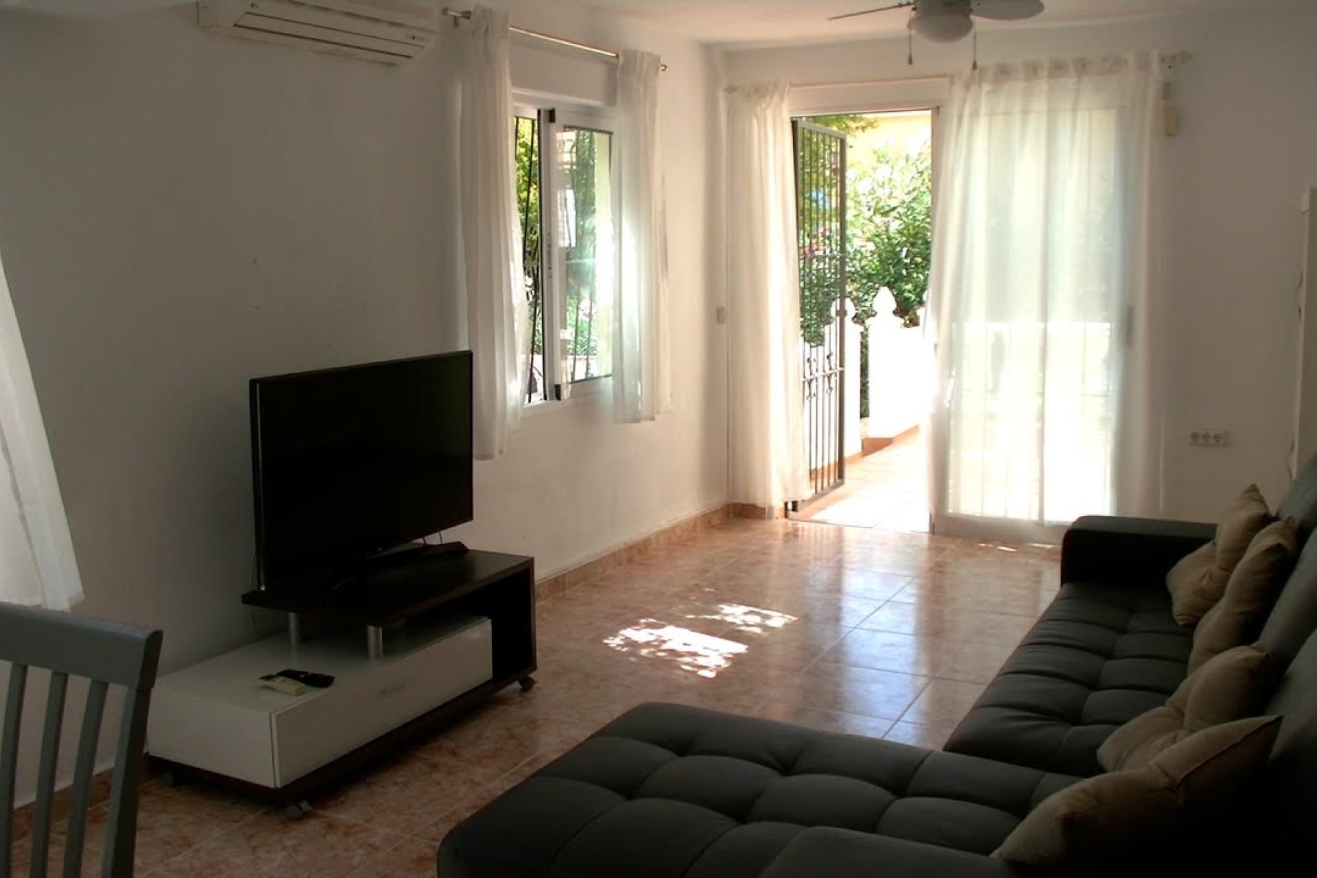 Resale - Detached villa -
Torrevieja - Costa Blanca Sur