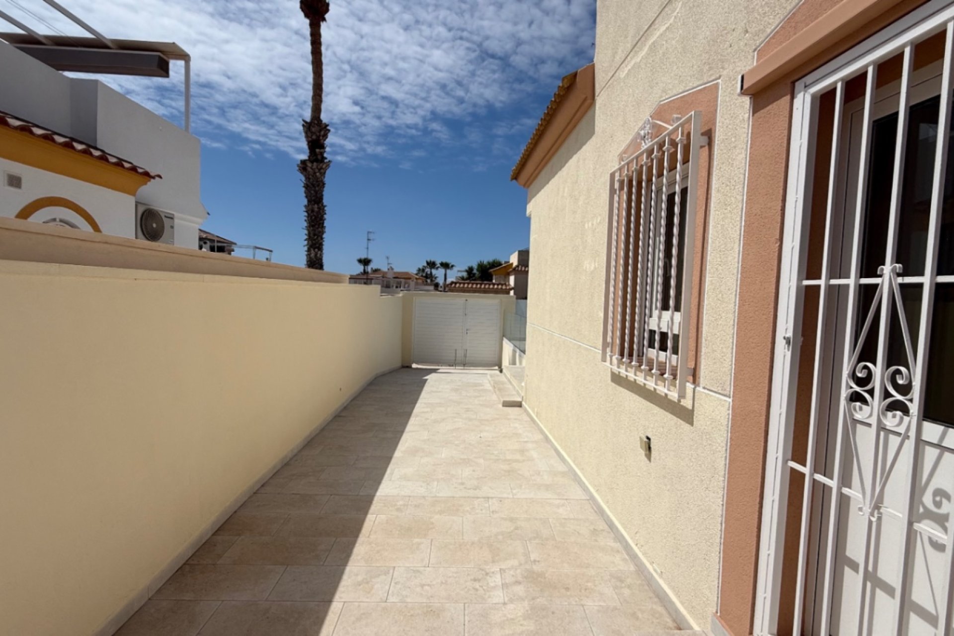 Resale - Detached villa -
Torrevieja - Costa Blanca Sur