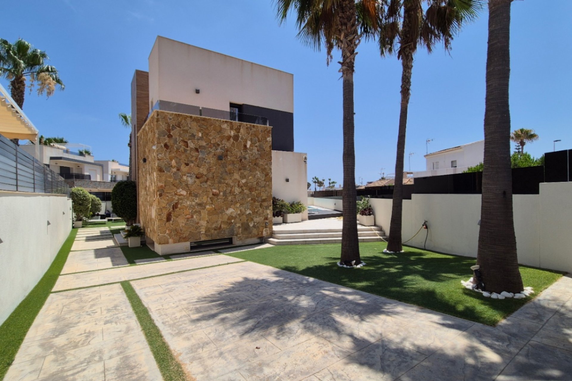 Resale - Detached villa -
Torrevieja - Costa Blanca Sur