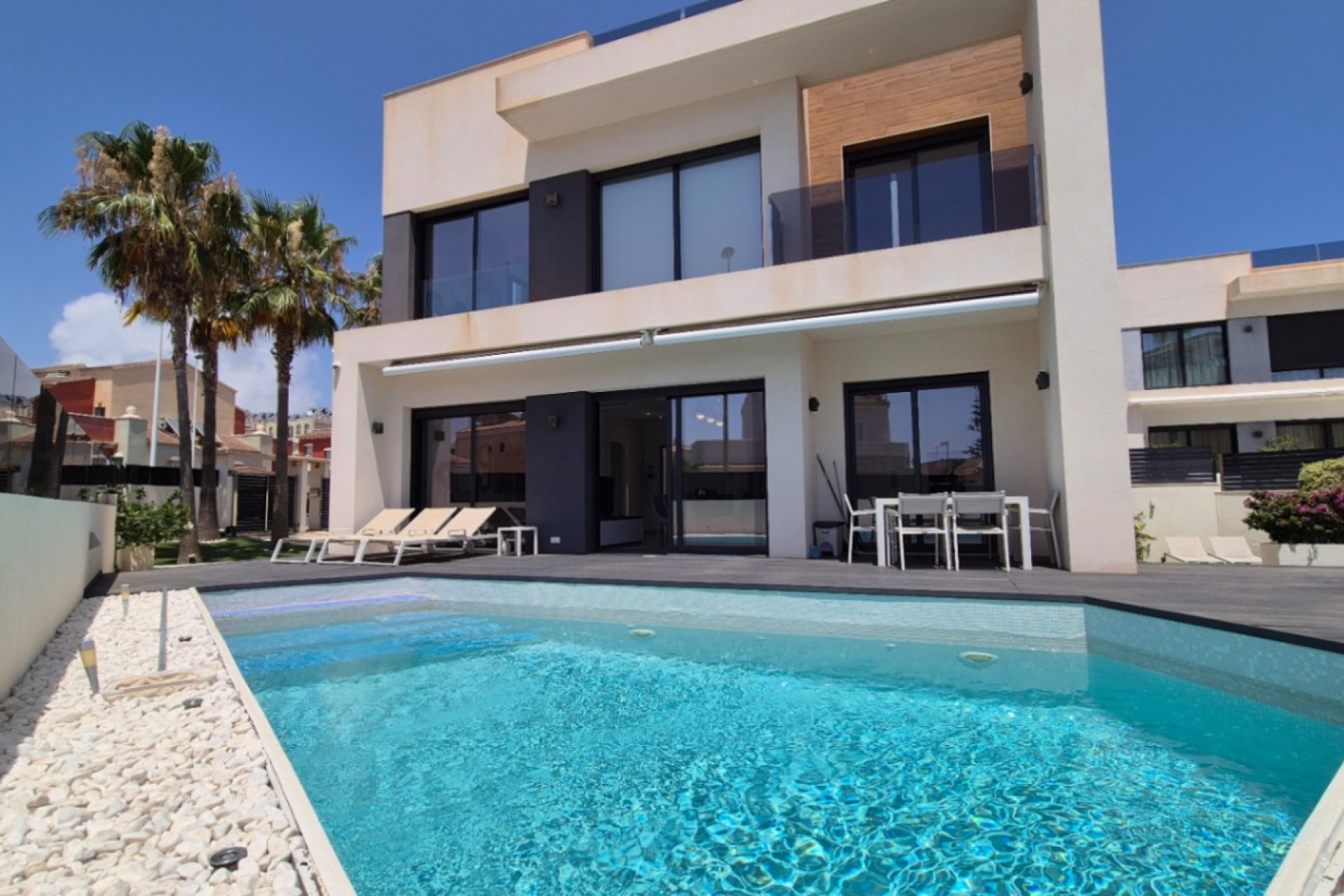 Resale - Detached villa -
Torrevieja - Costa Blanca Sur