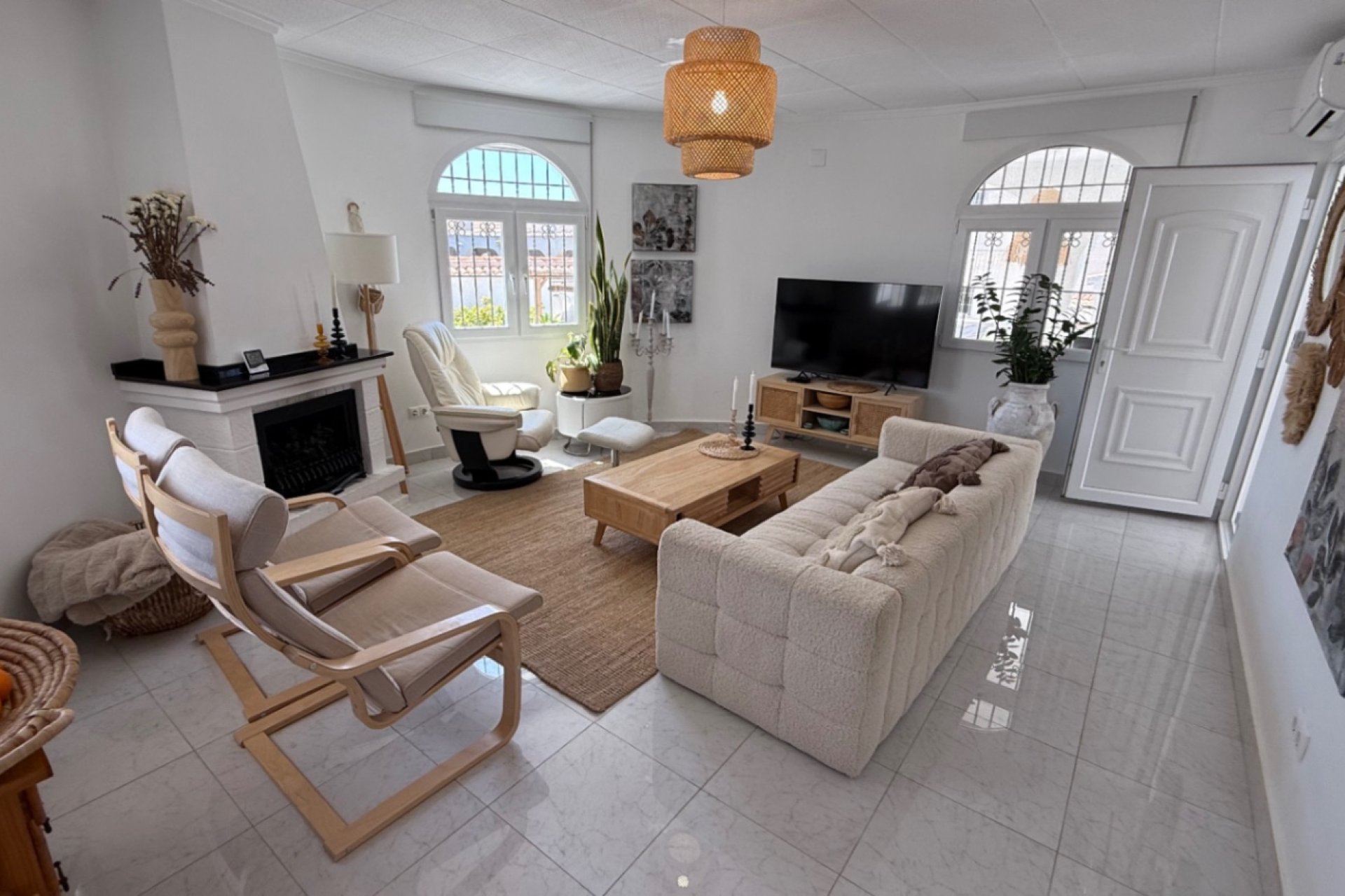 Resale - Detached villa -
Torrevieja - Costa Blanca Sur